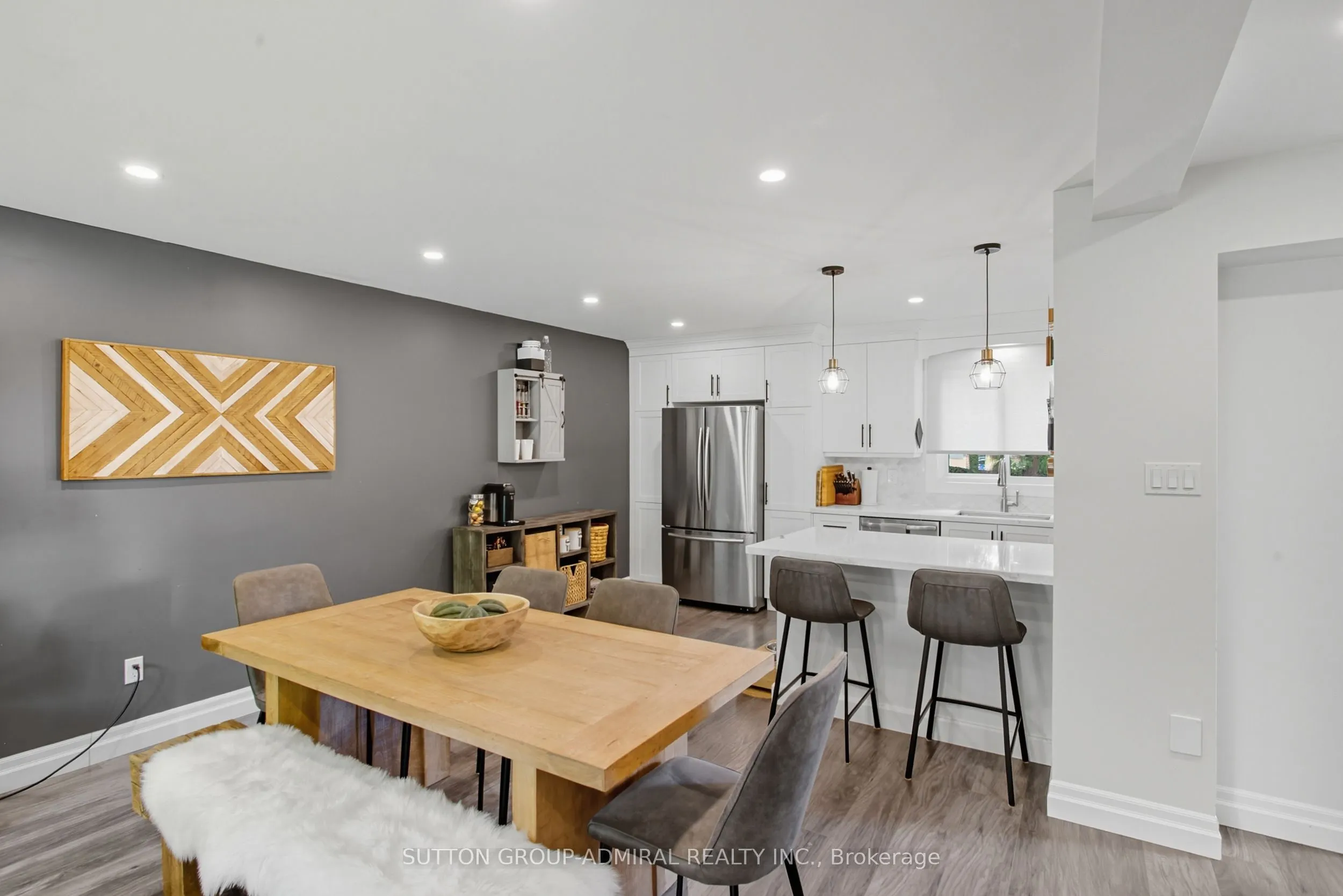 182 Talbot Crescent