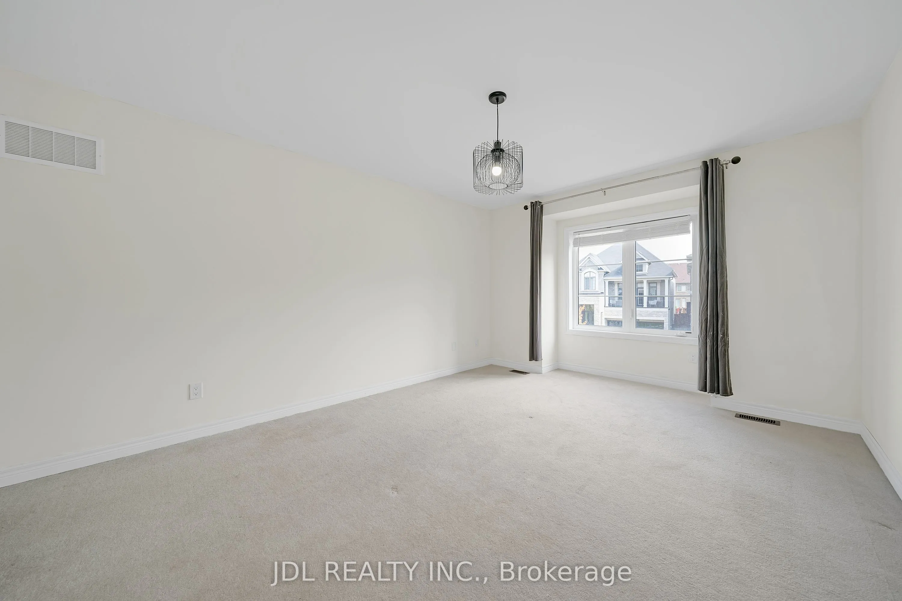 24 Forest Edge Crescent