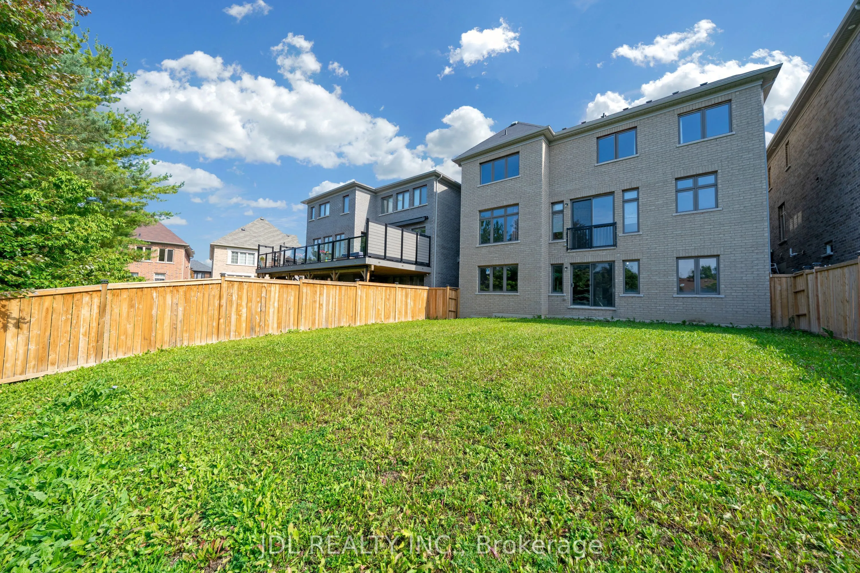 24 Forest Edge Crescent