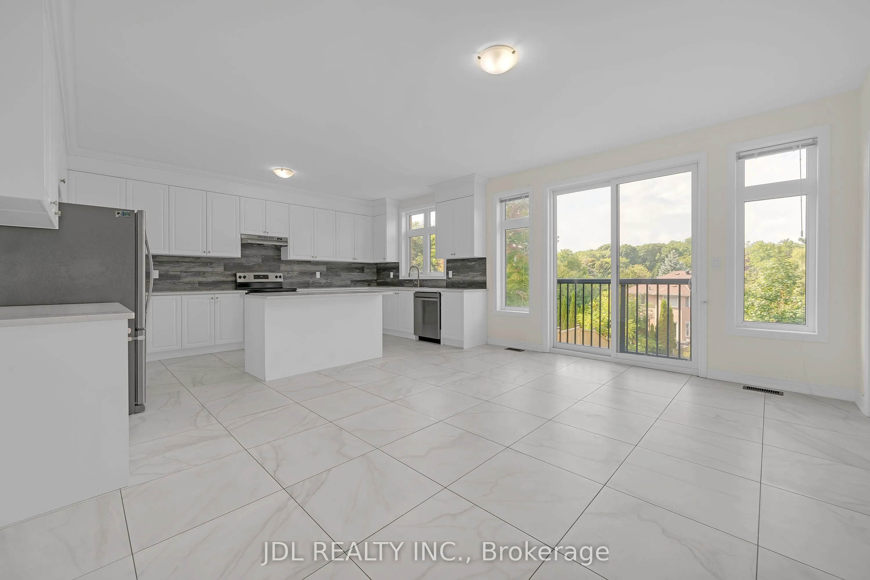 24 Forest Edge Crescent