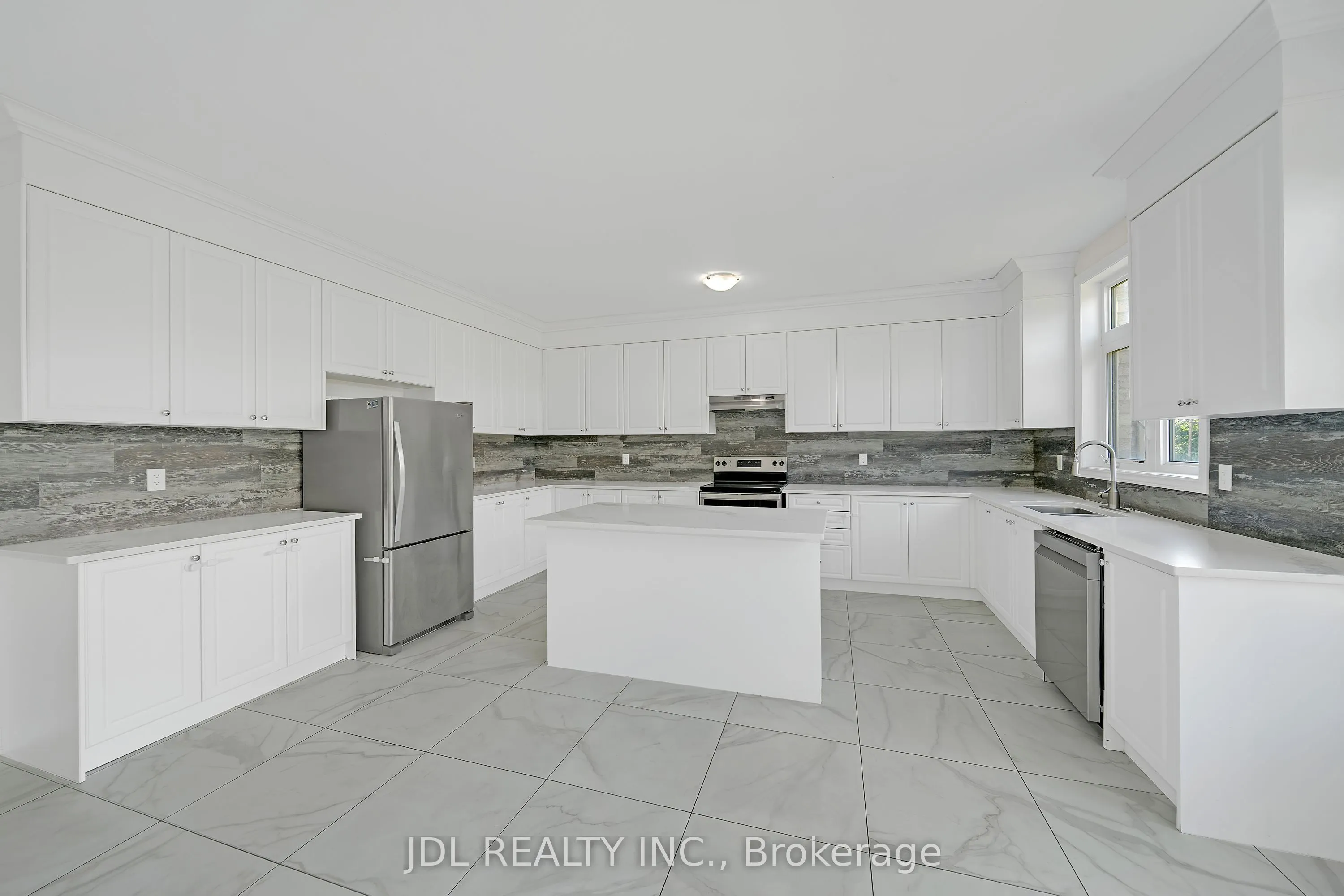 24 Forest Edge Crescent