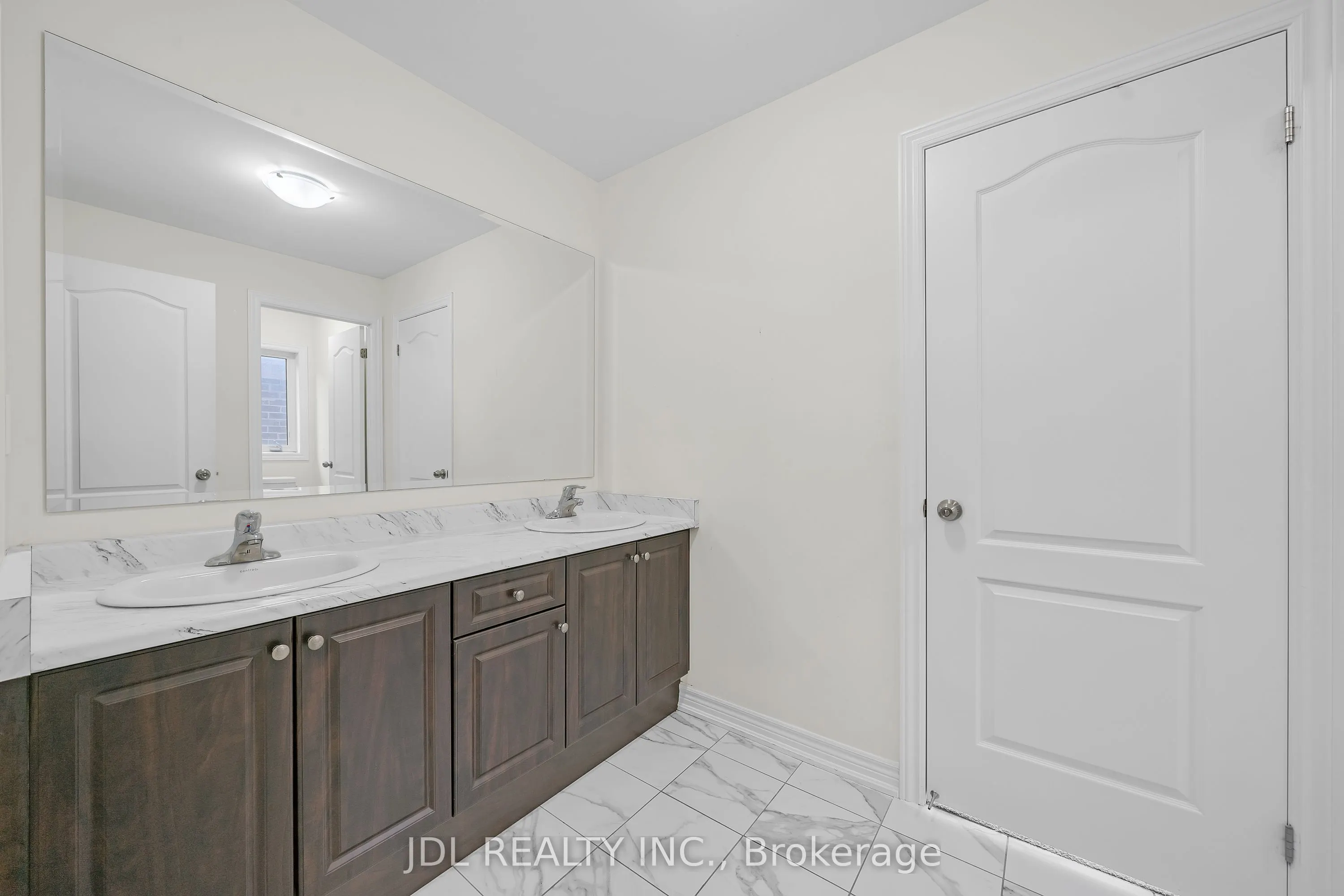24 Forest Edge Crescent
