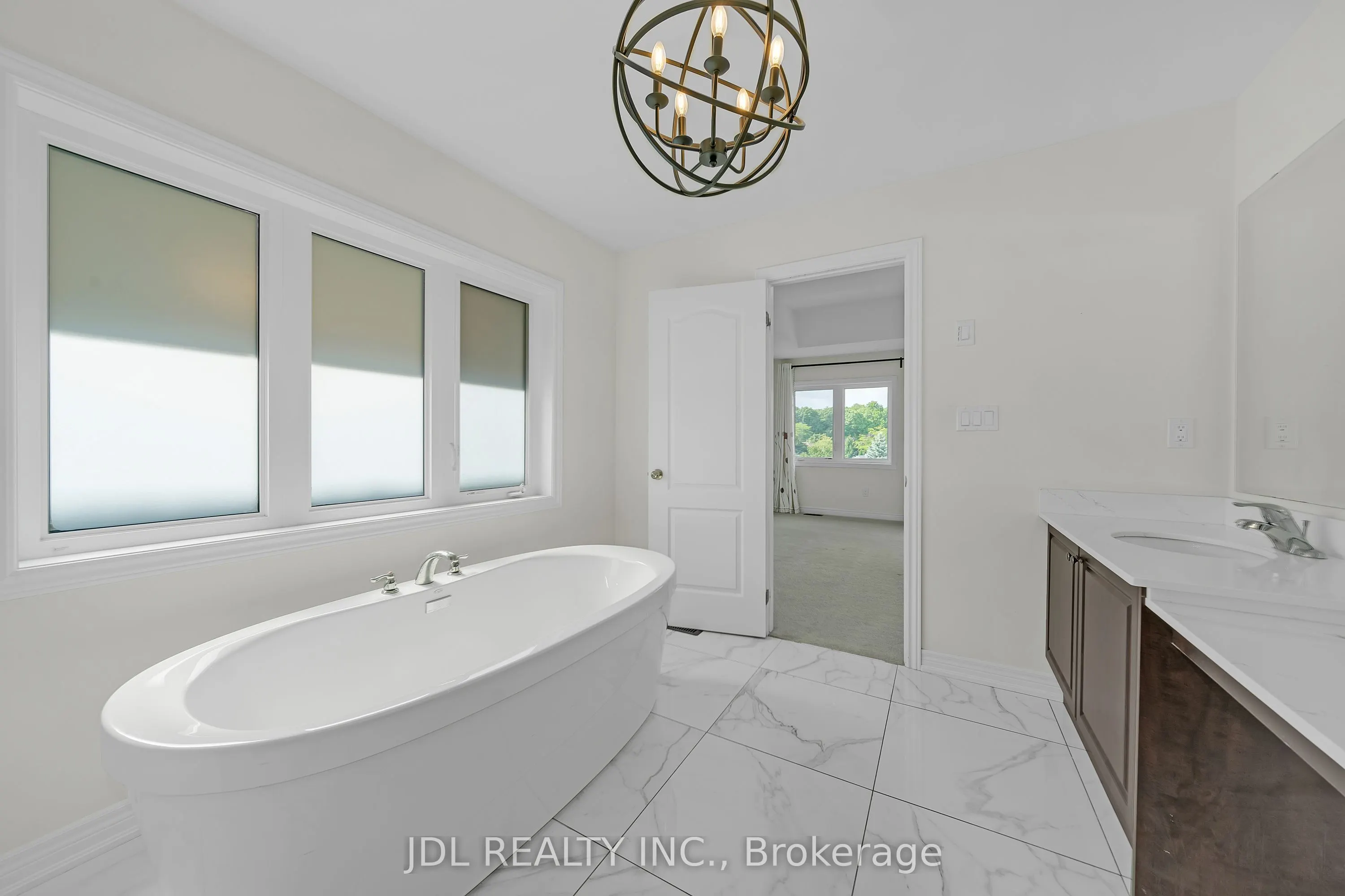 24 Forest Edge Crescent