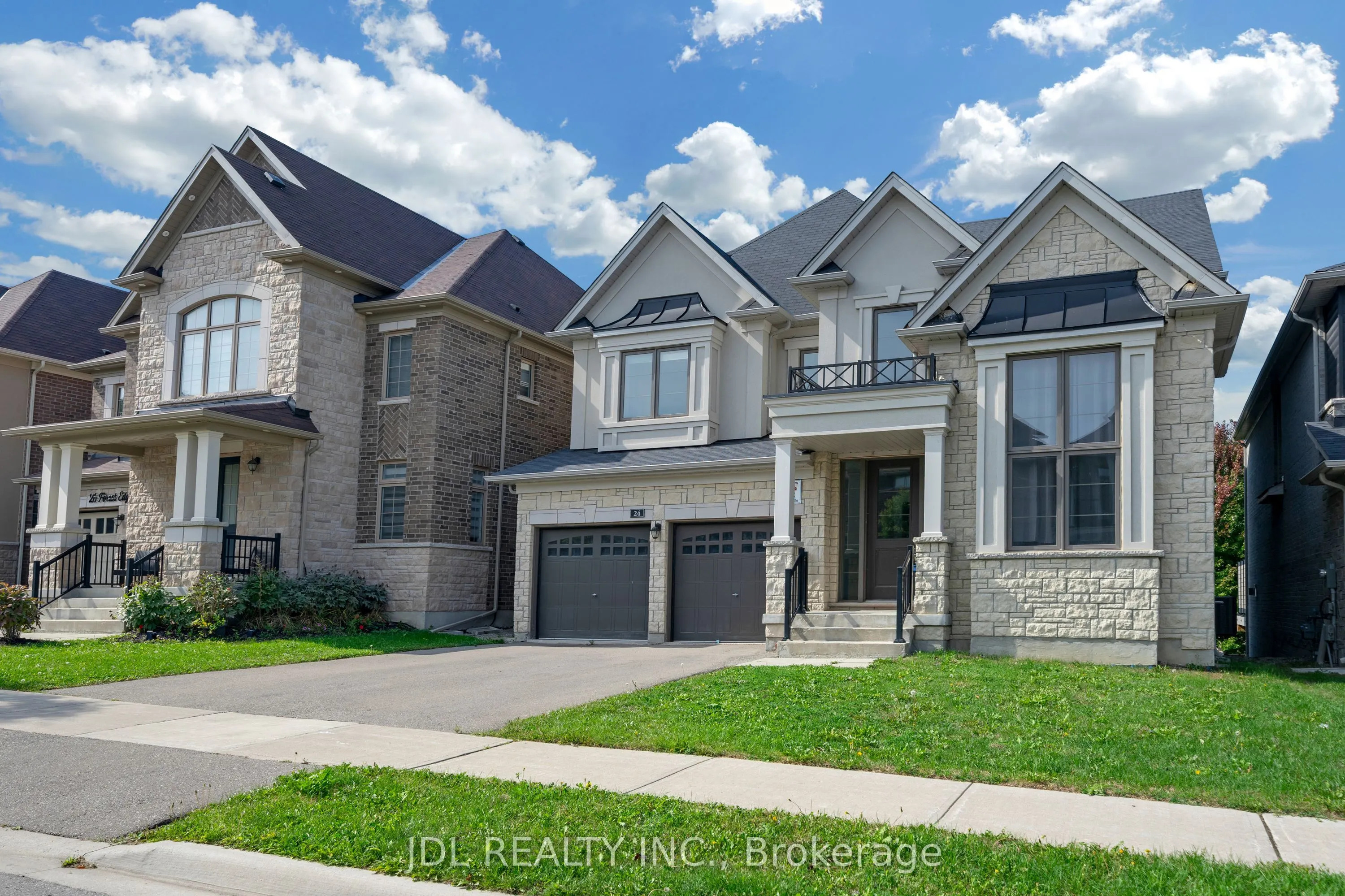 24 Forest Edge Crescent