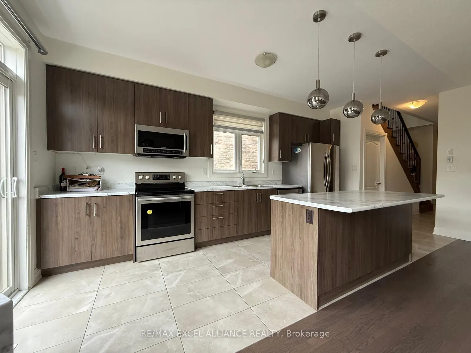 6 Carratuck Street