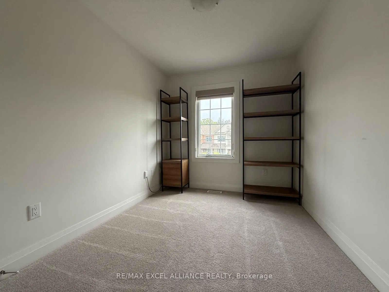 6 Carratuck Street