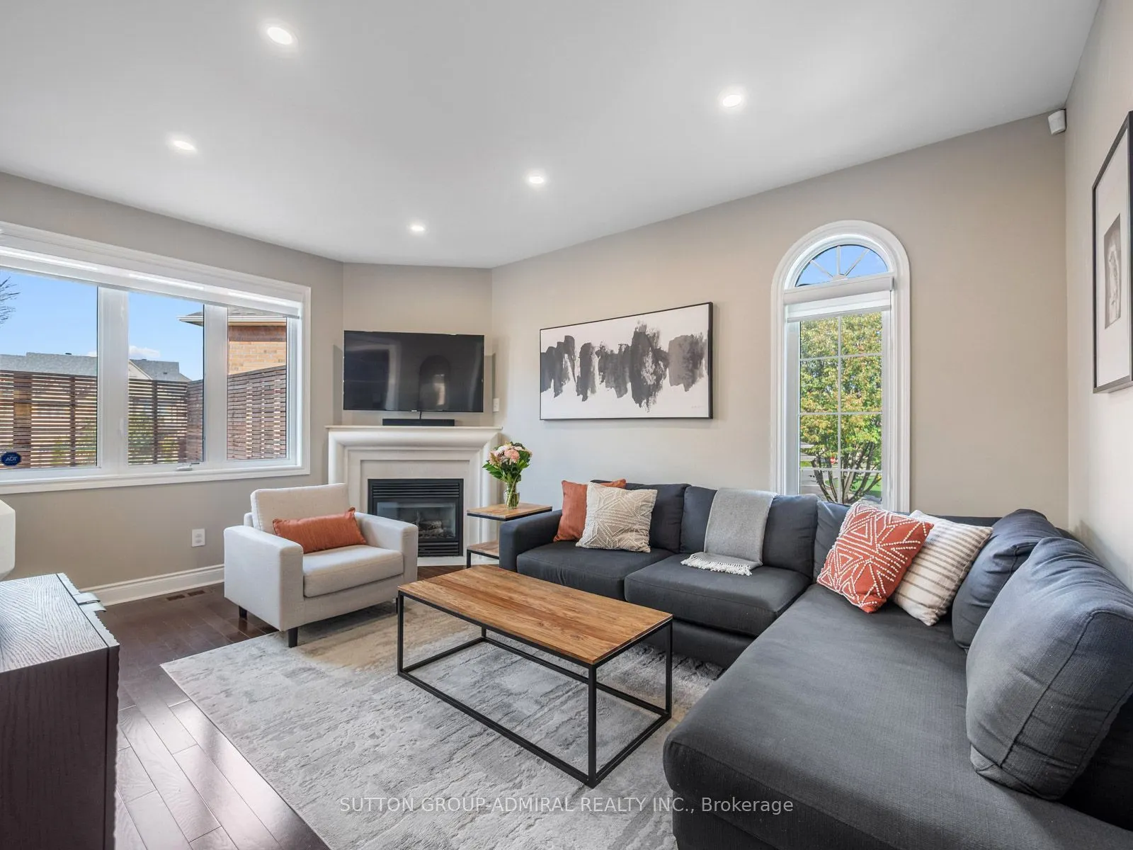 1057 Warby Trail