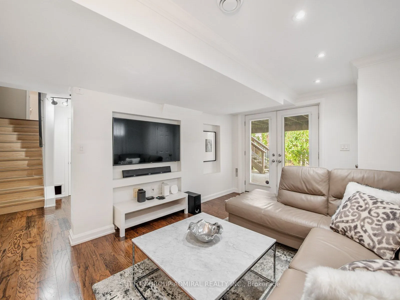 1057 Warby Trail