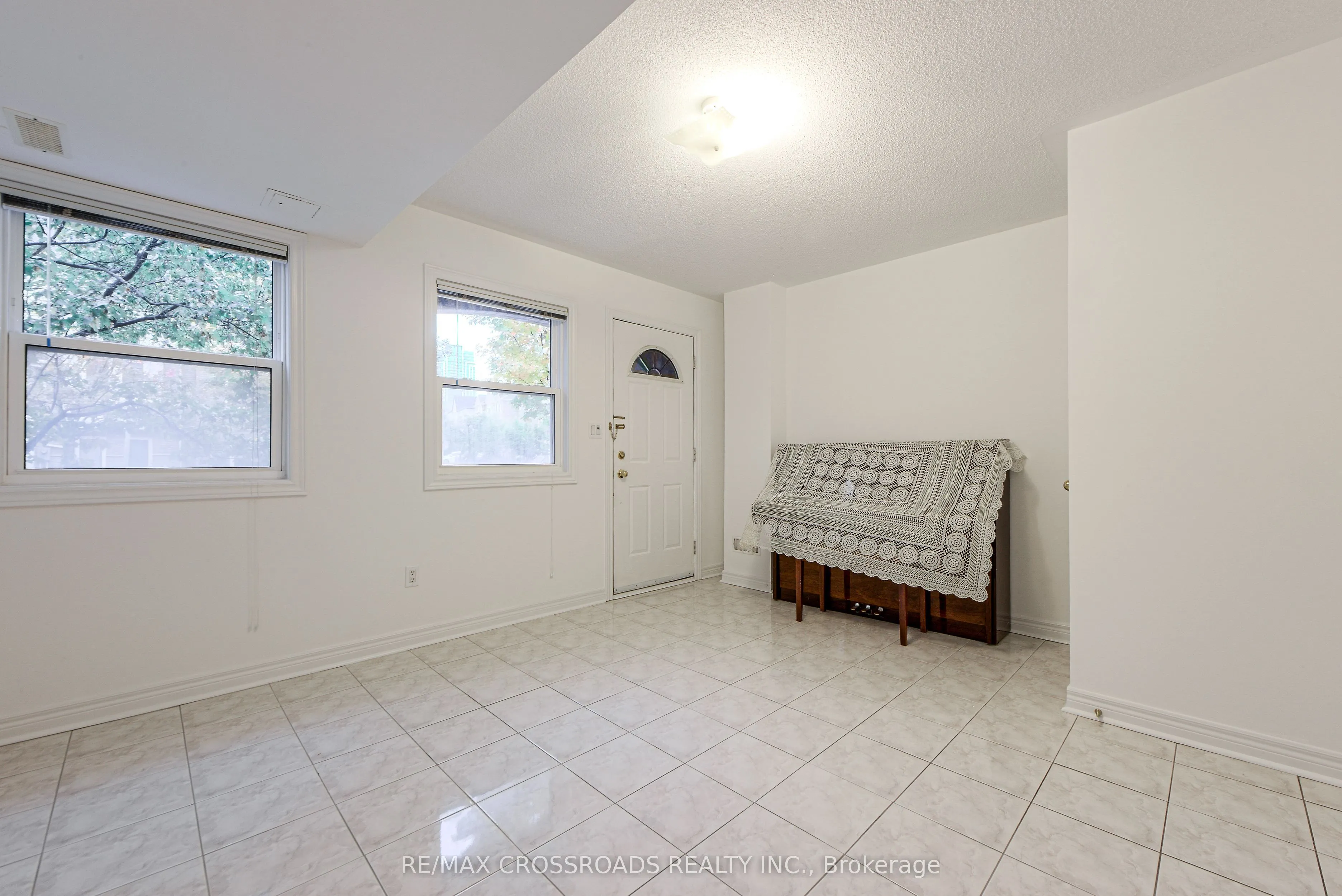 111 Pond Drive, #15