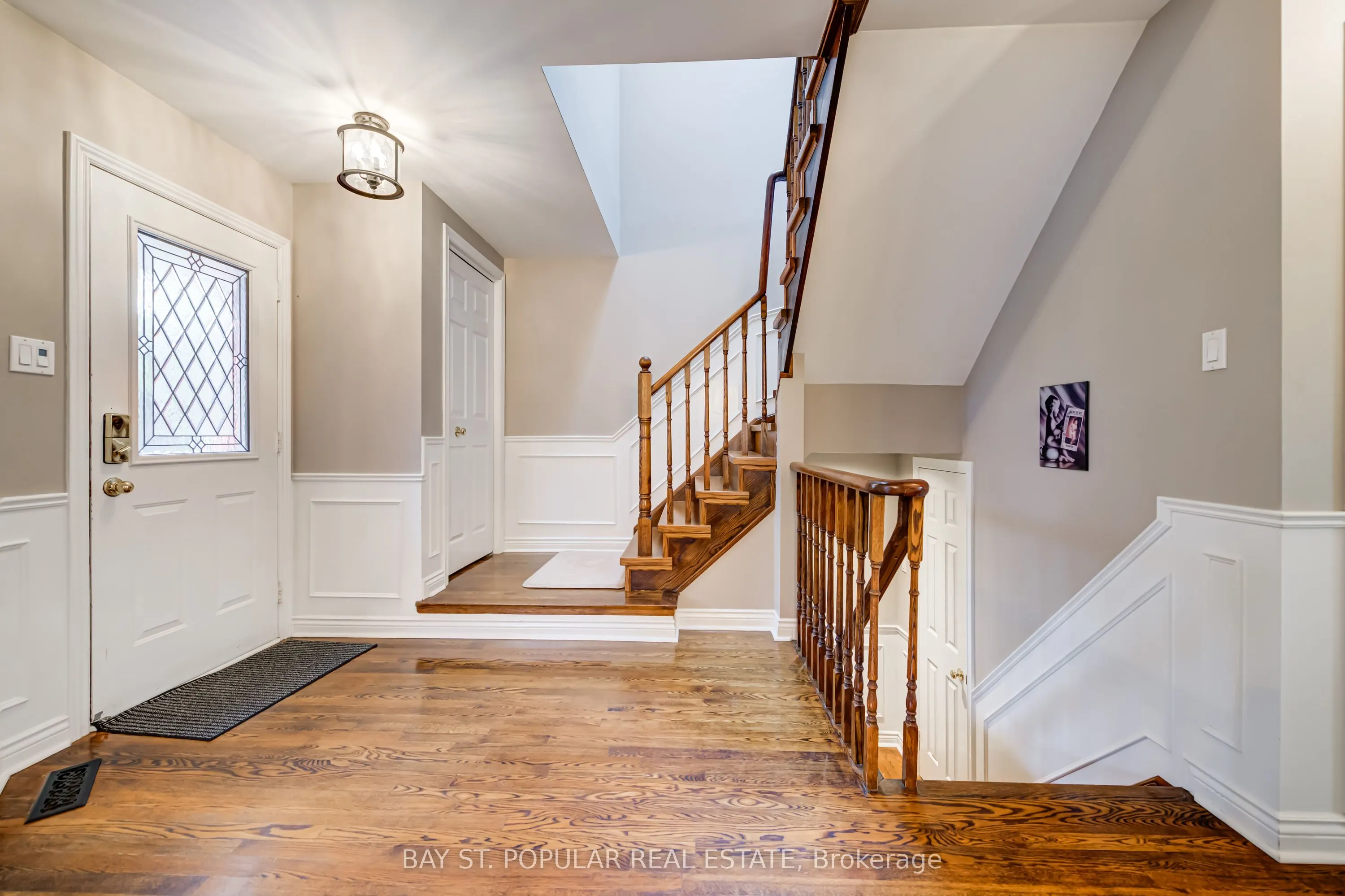 363 Pickering Crescent