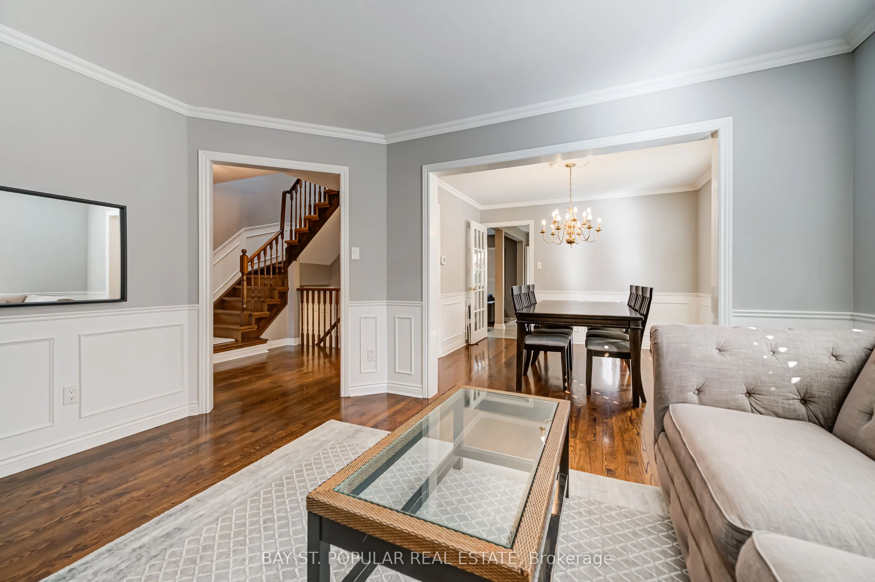 363 Pickering Crescent