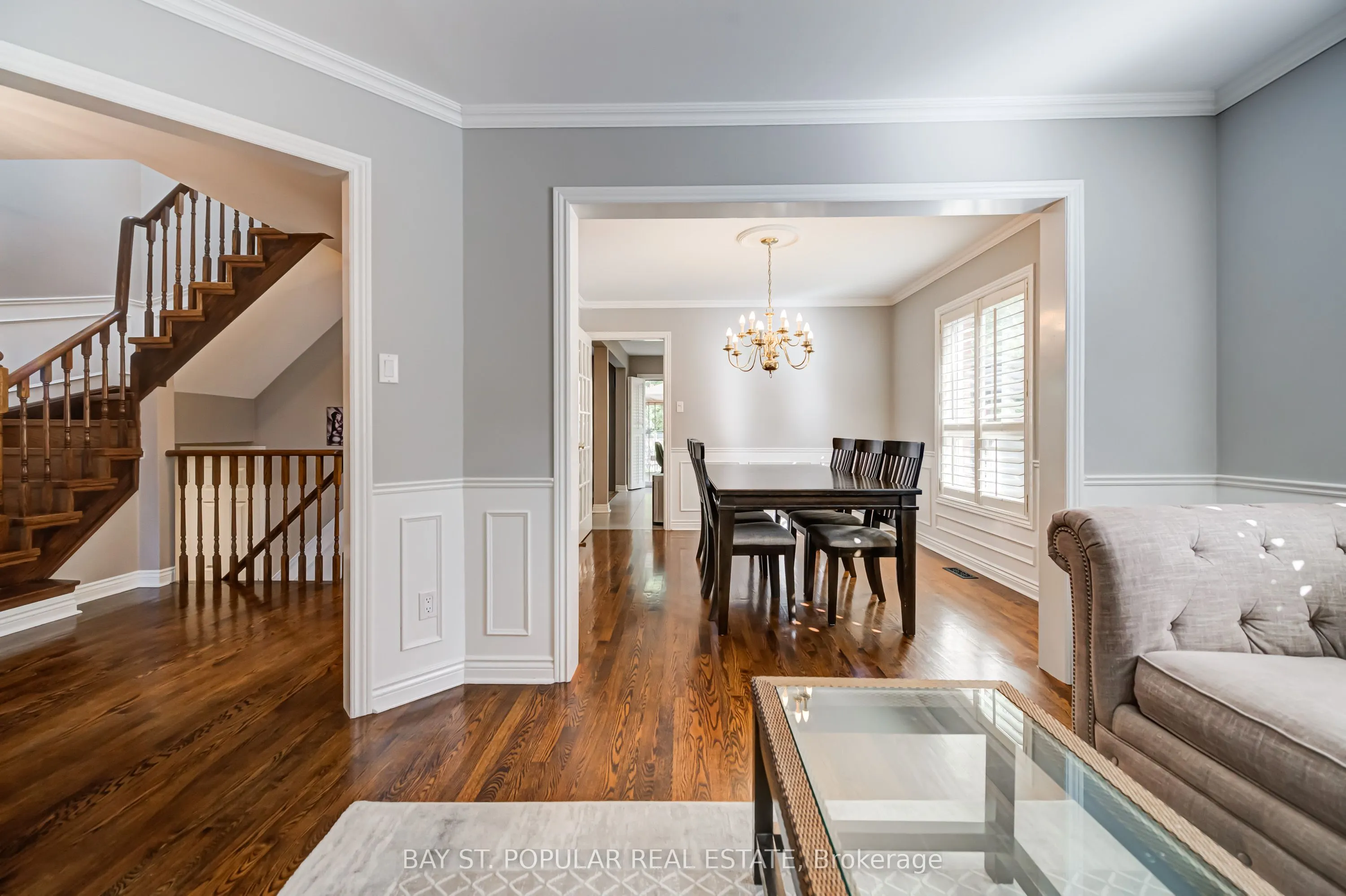 363 Pickering Crescent