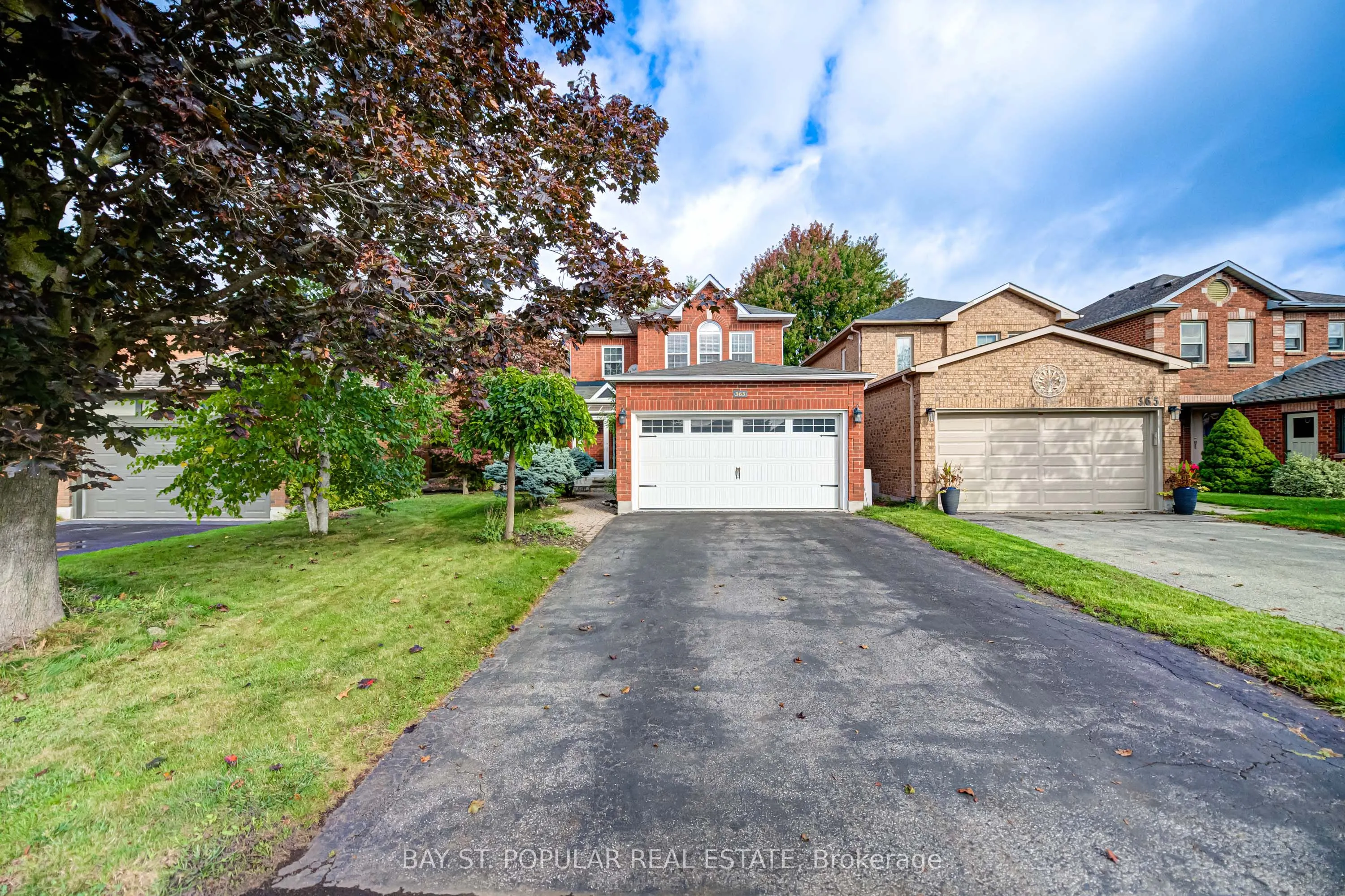 363 Pickering Crescent