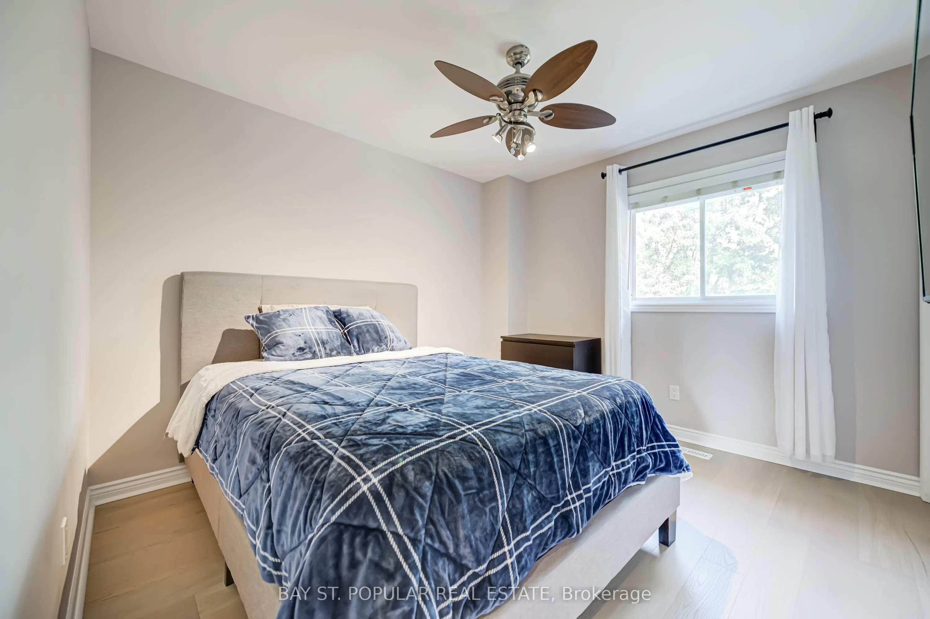 363 Pickering Crescent