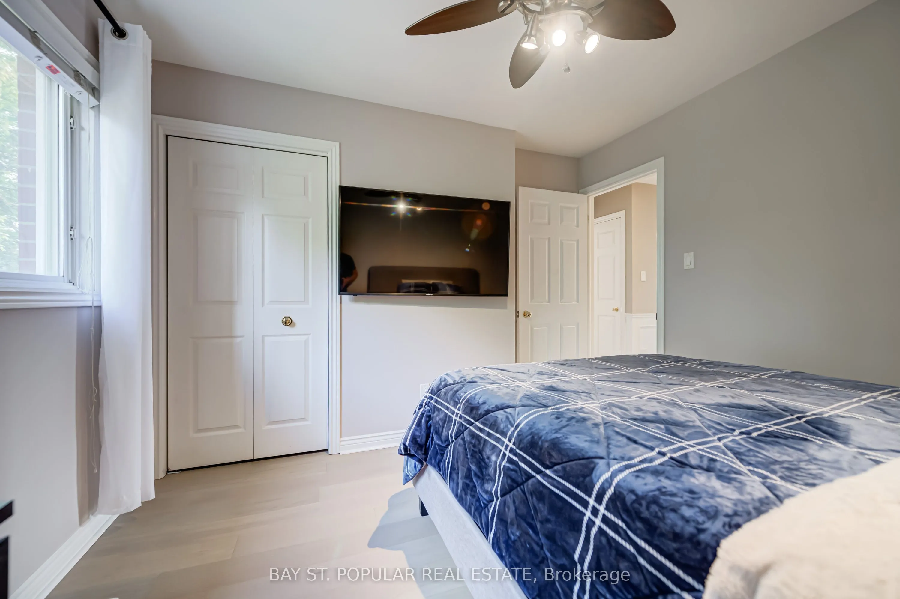 363 Pickering Crescent
