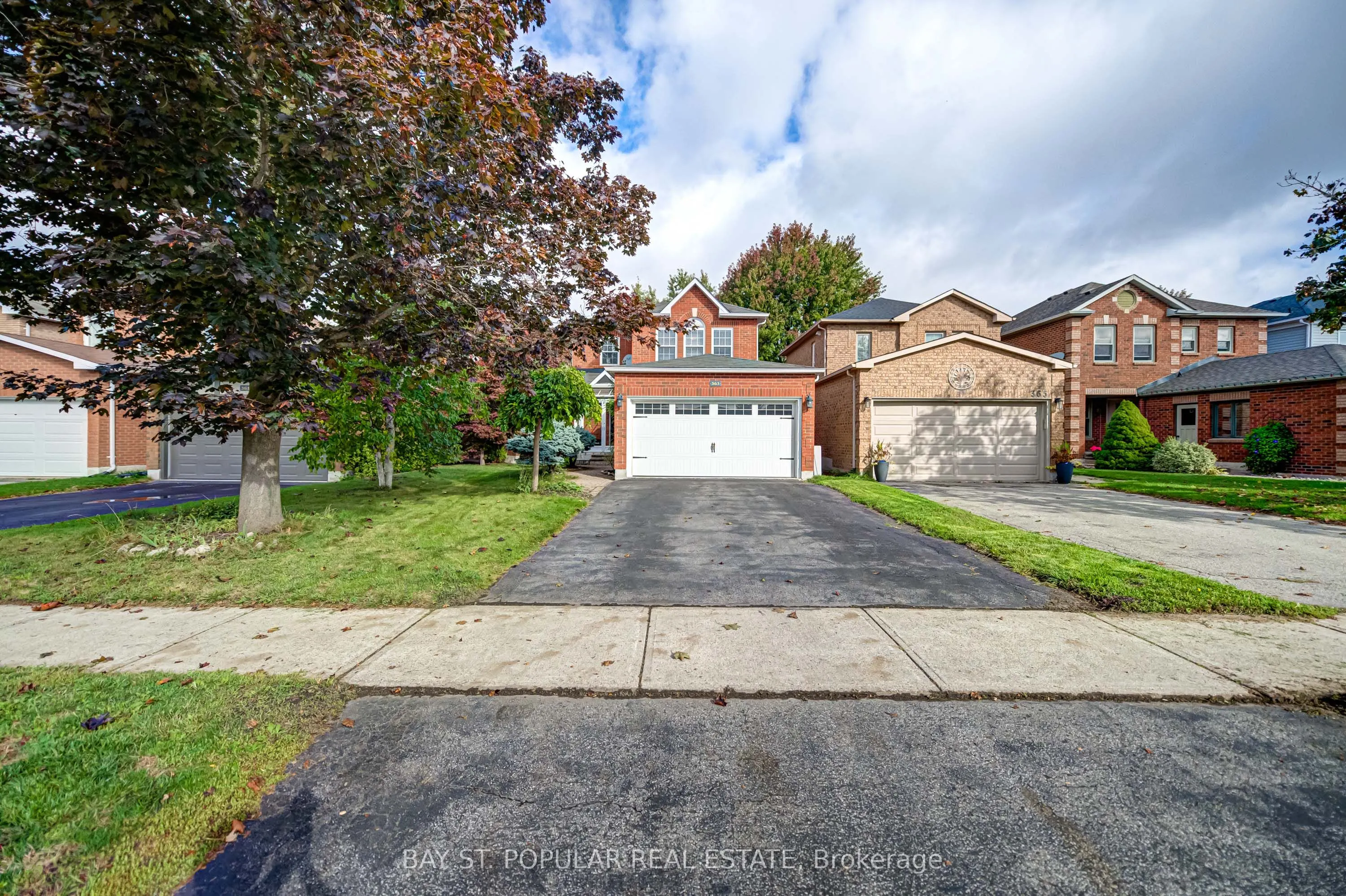 363 Pickering Crescent