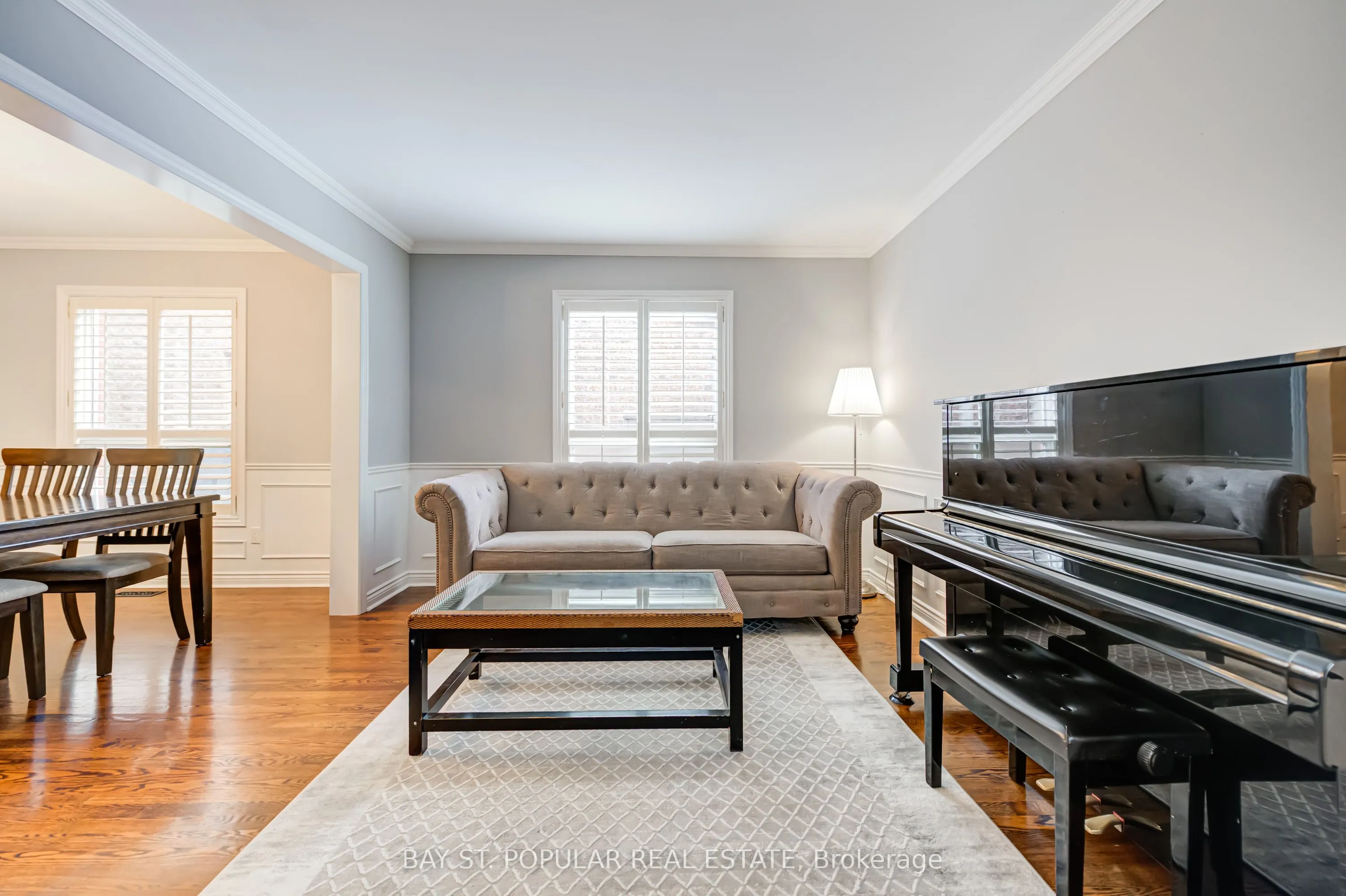 363 Pickering Crescent