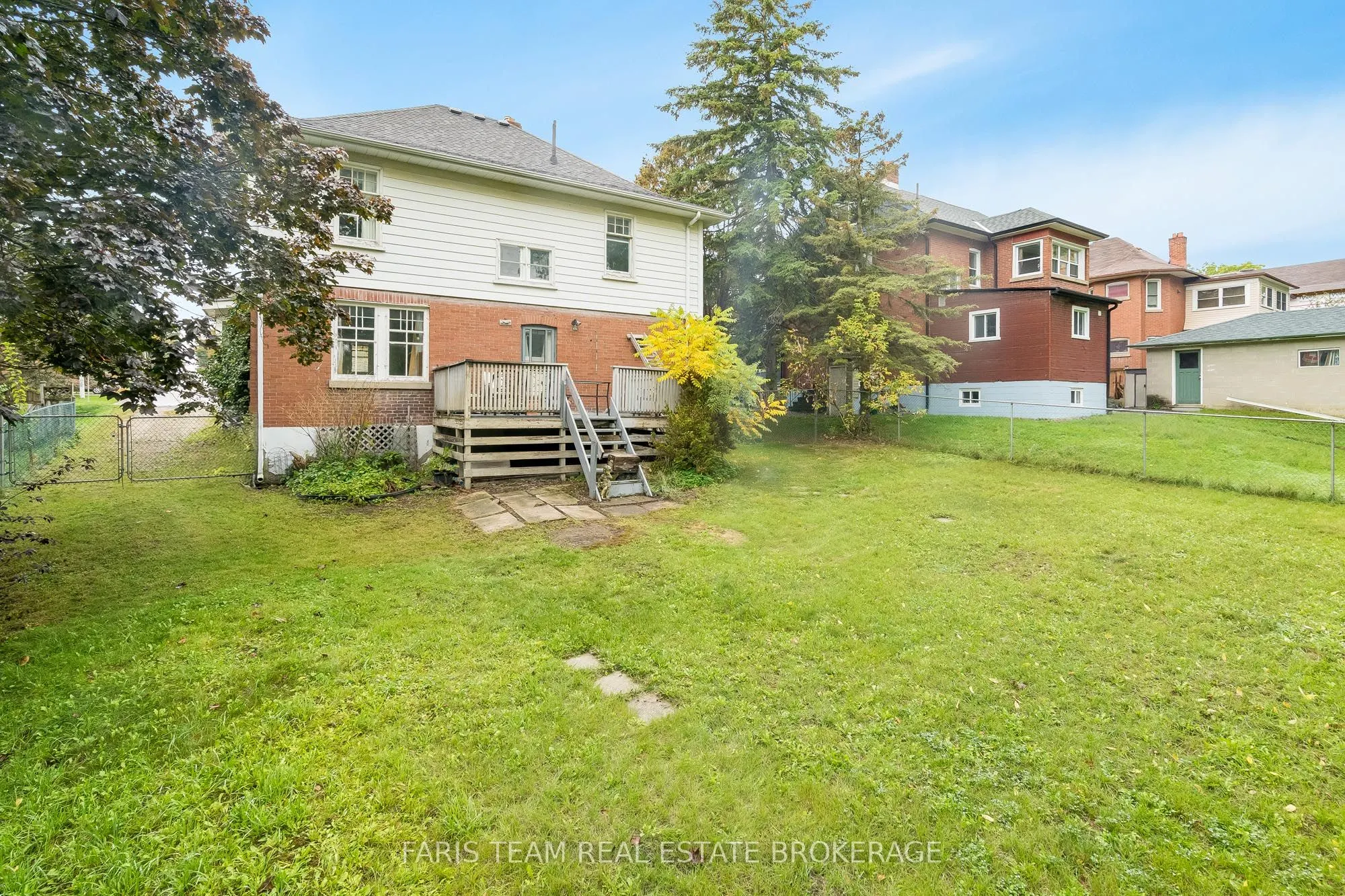 105 Barrie Street