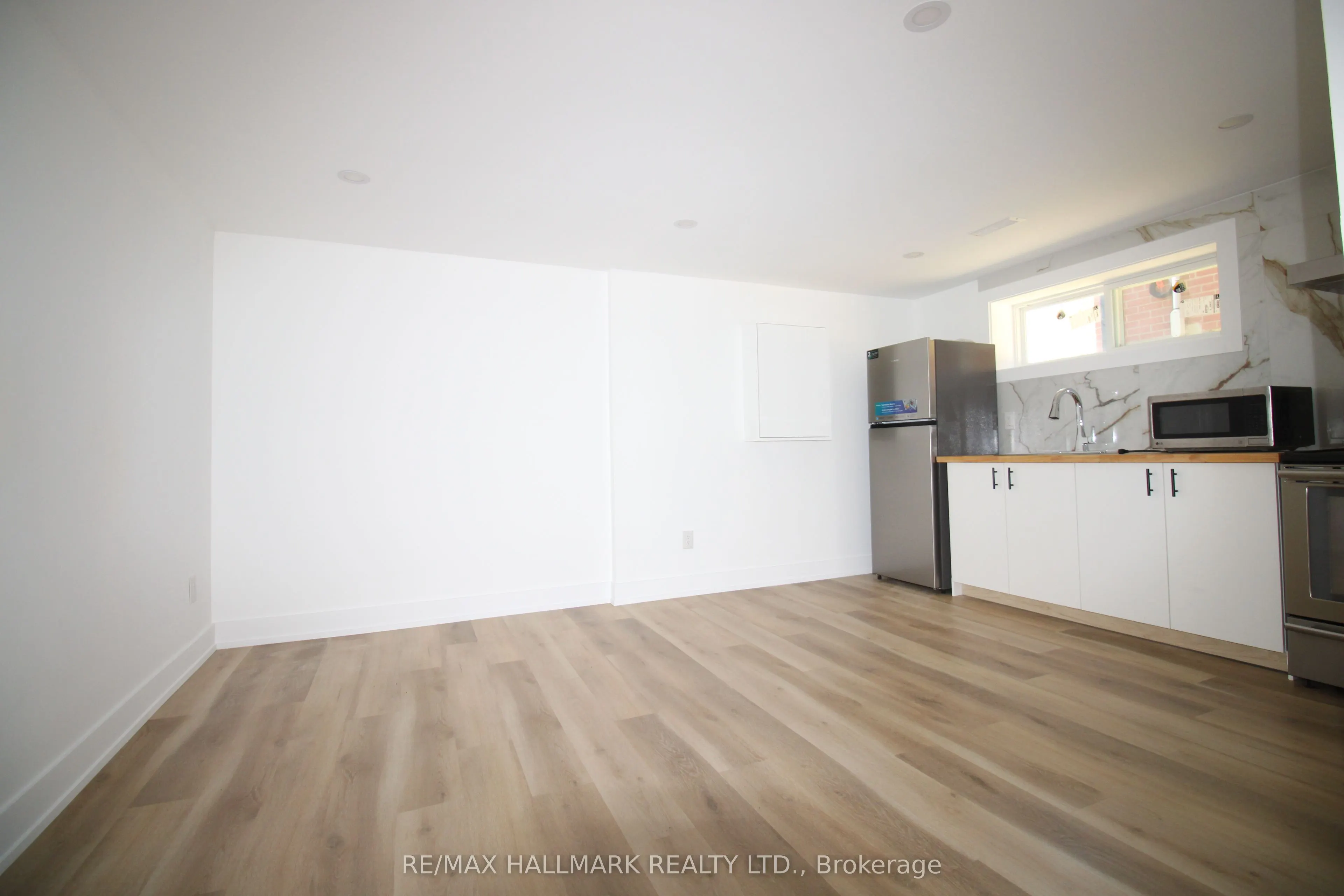 407 Becker Road, #Lower