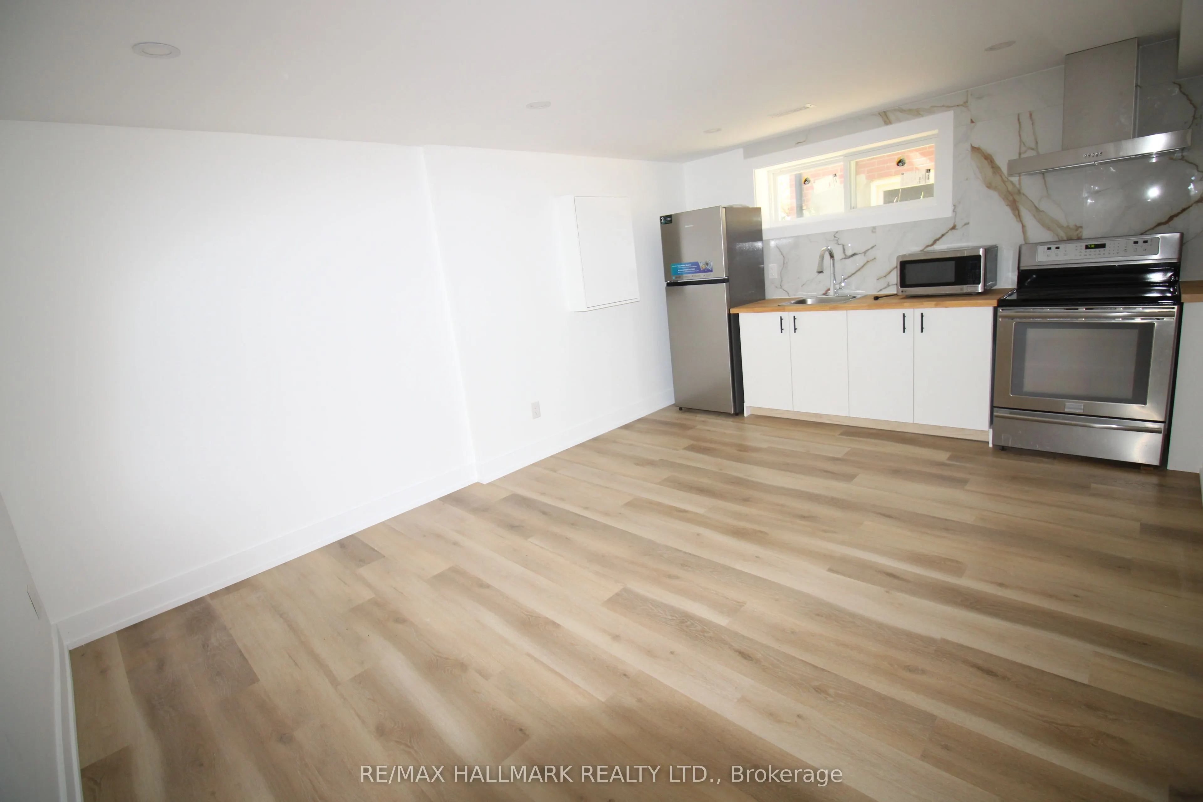 407 Becker Road, #Lower