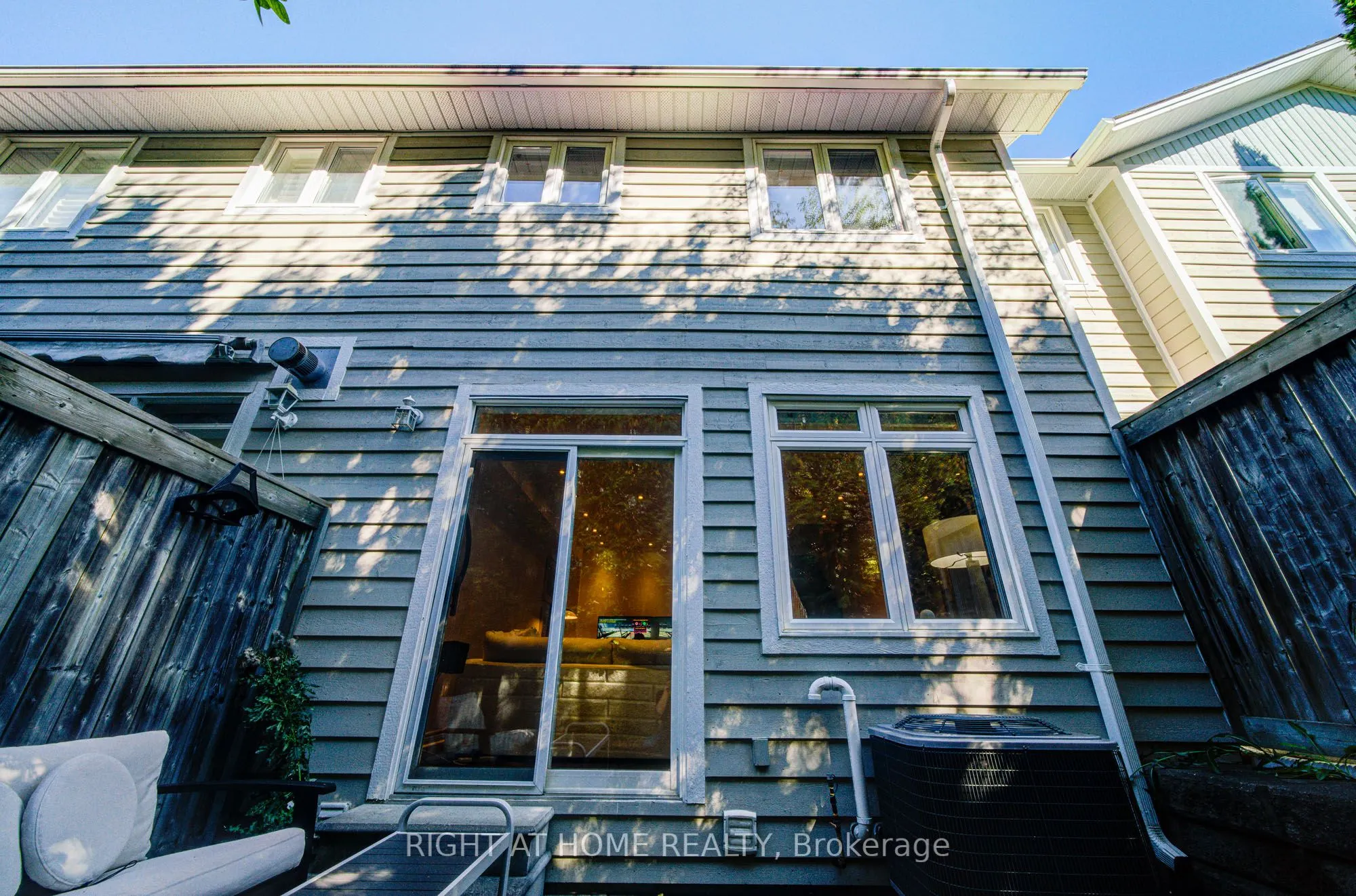 1008 ON BOGART Circle, #24