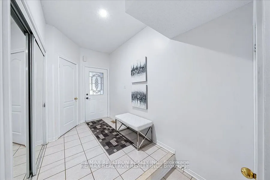 63 Carousel Crescent