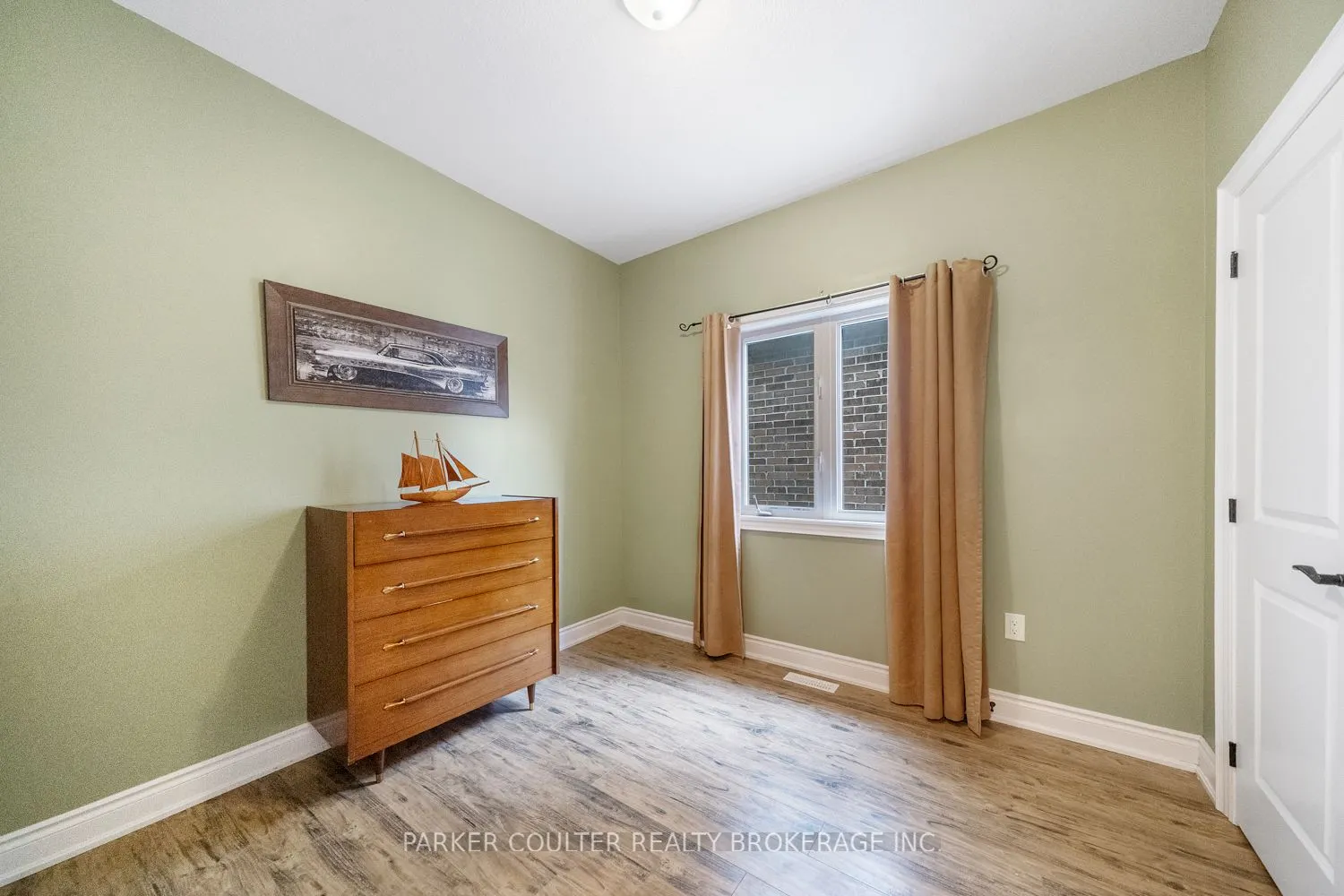 1120 Quarry Drive