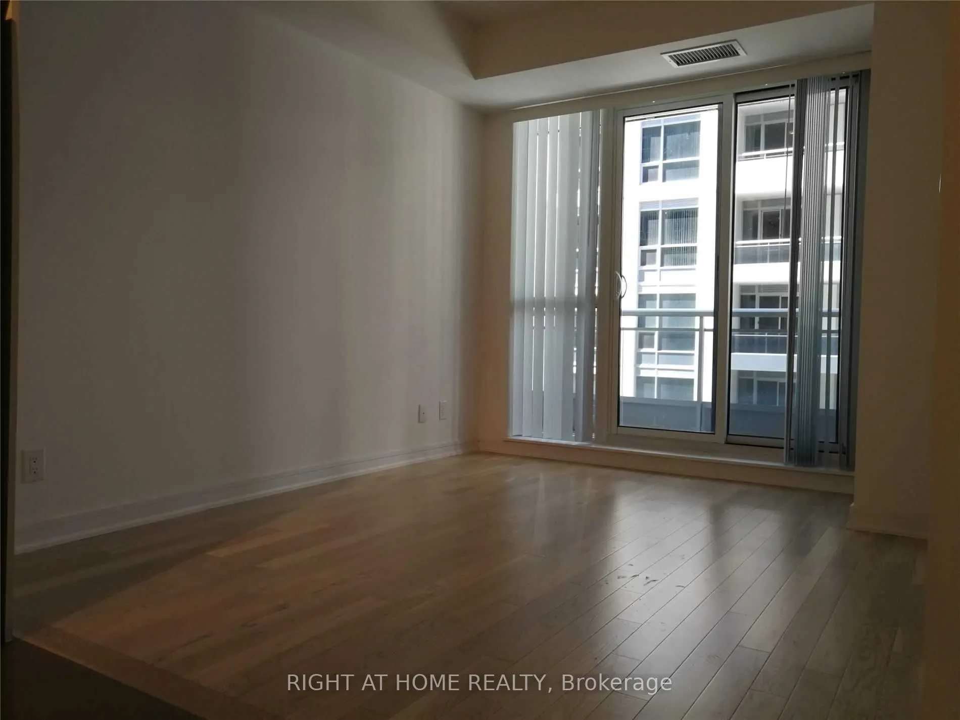 9191 Yonge Street, #SW416