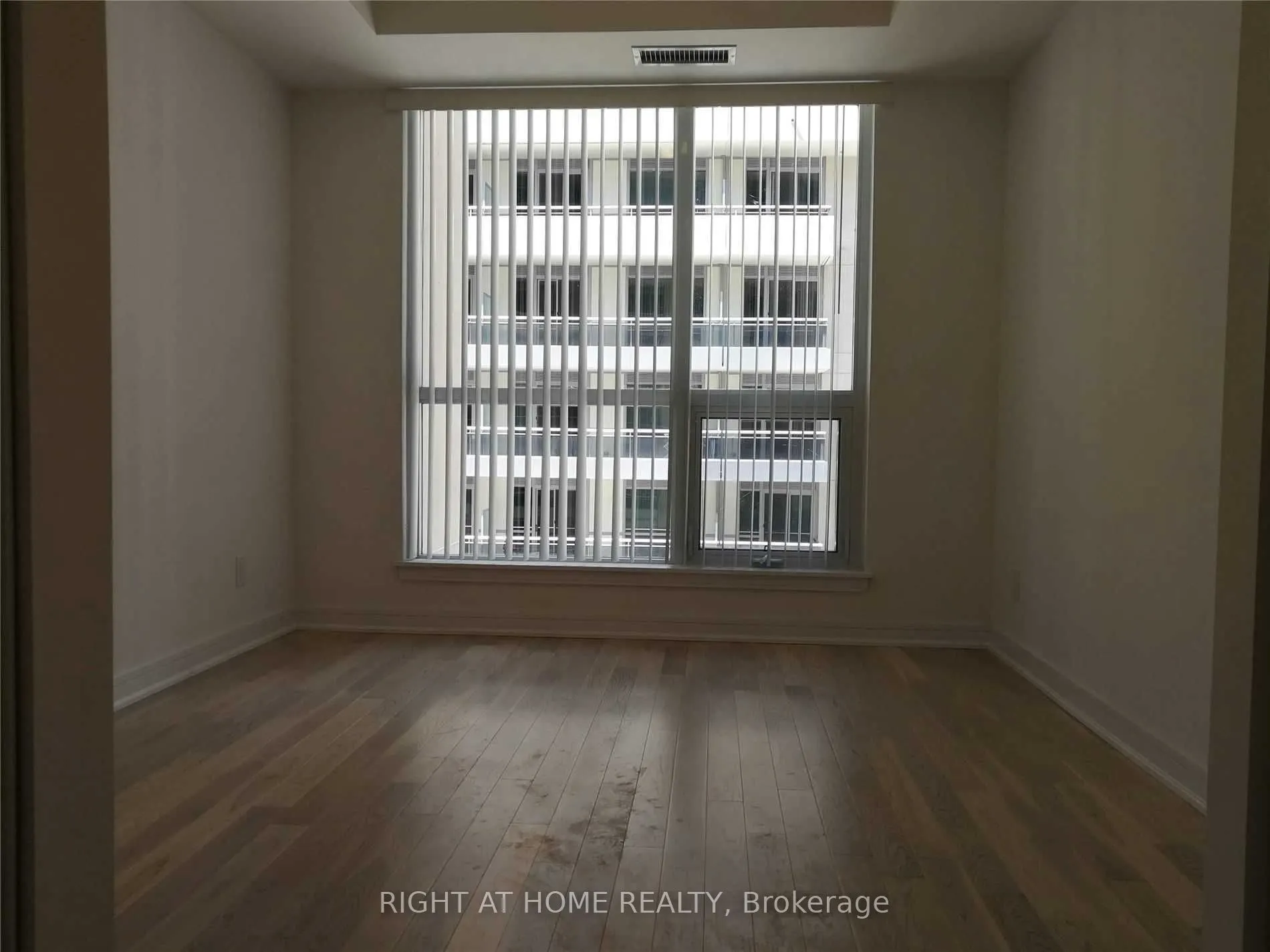 9191 Yonge Street, #SW416