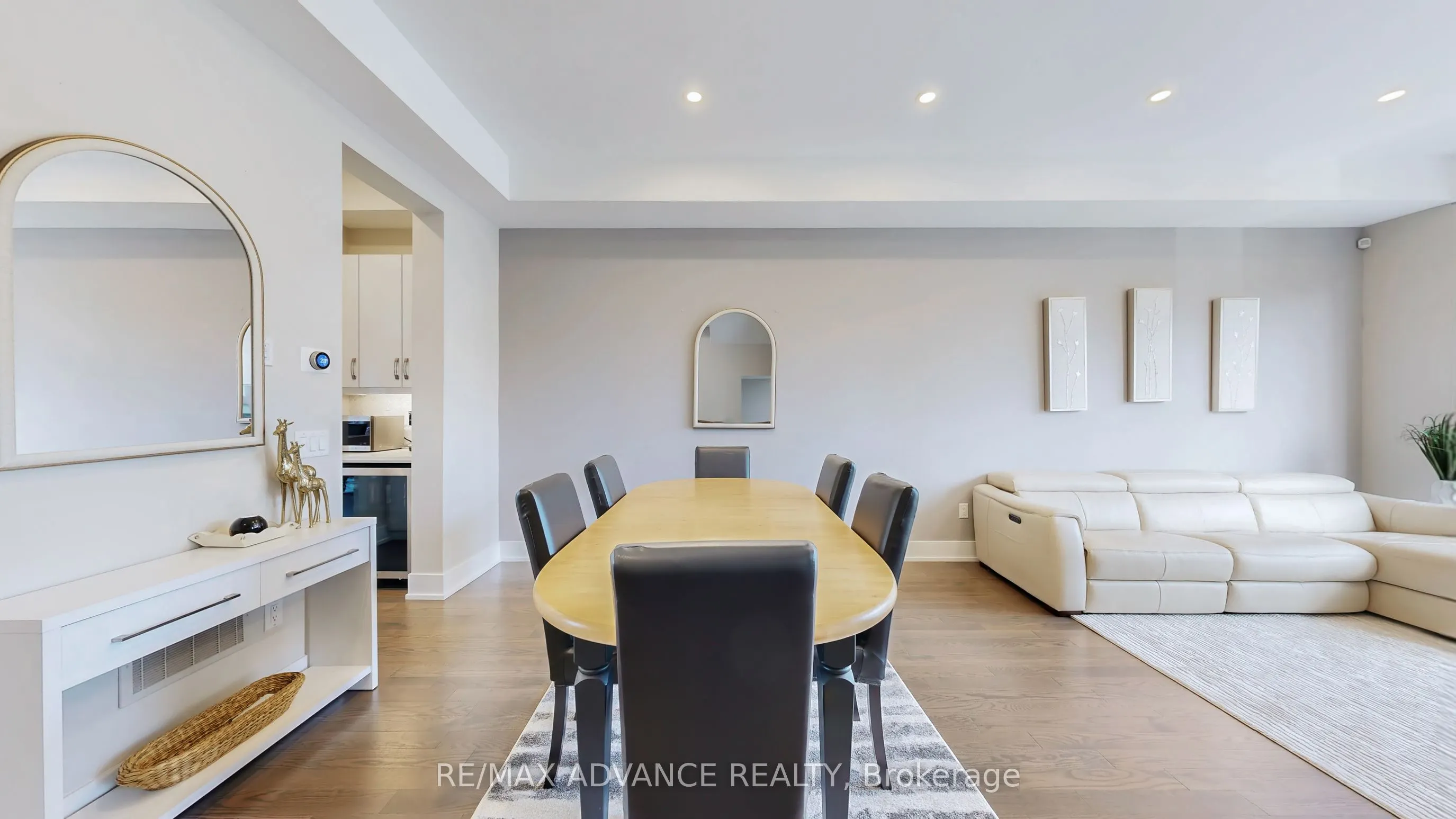 32 Crestridge Drive