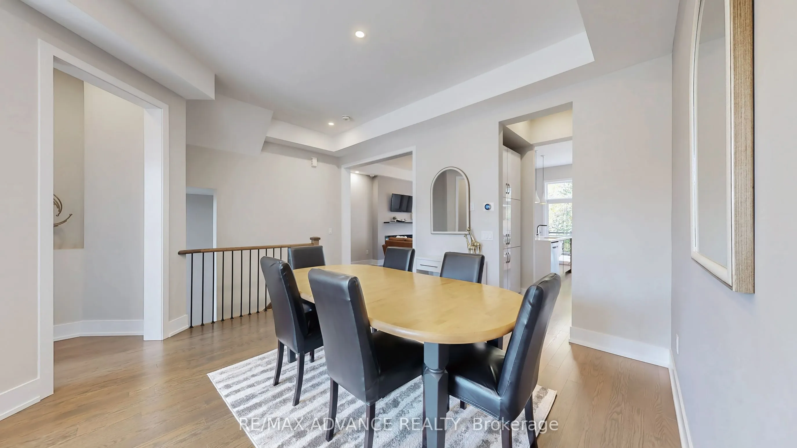 32 Crestridge Drive