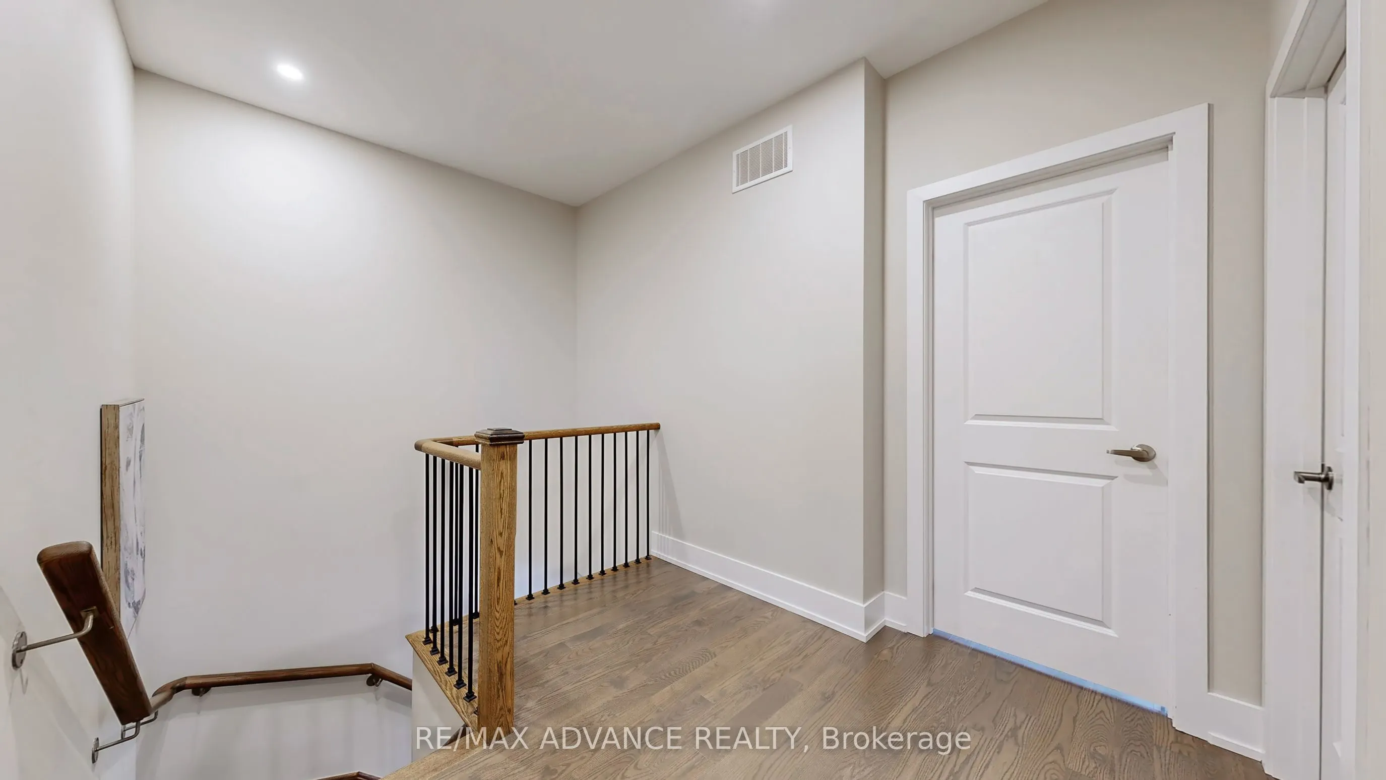 32 Crestridge Drive