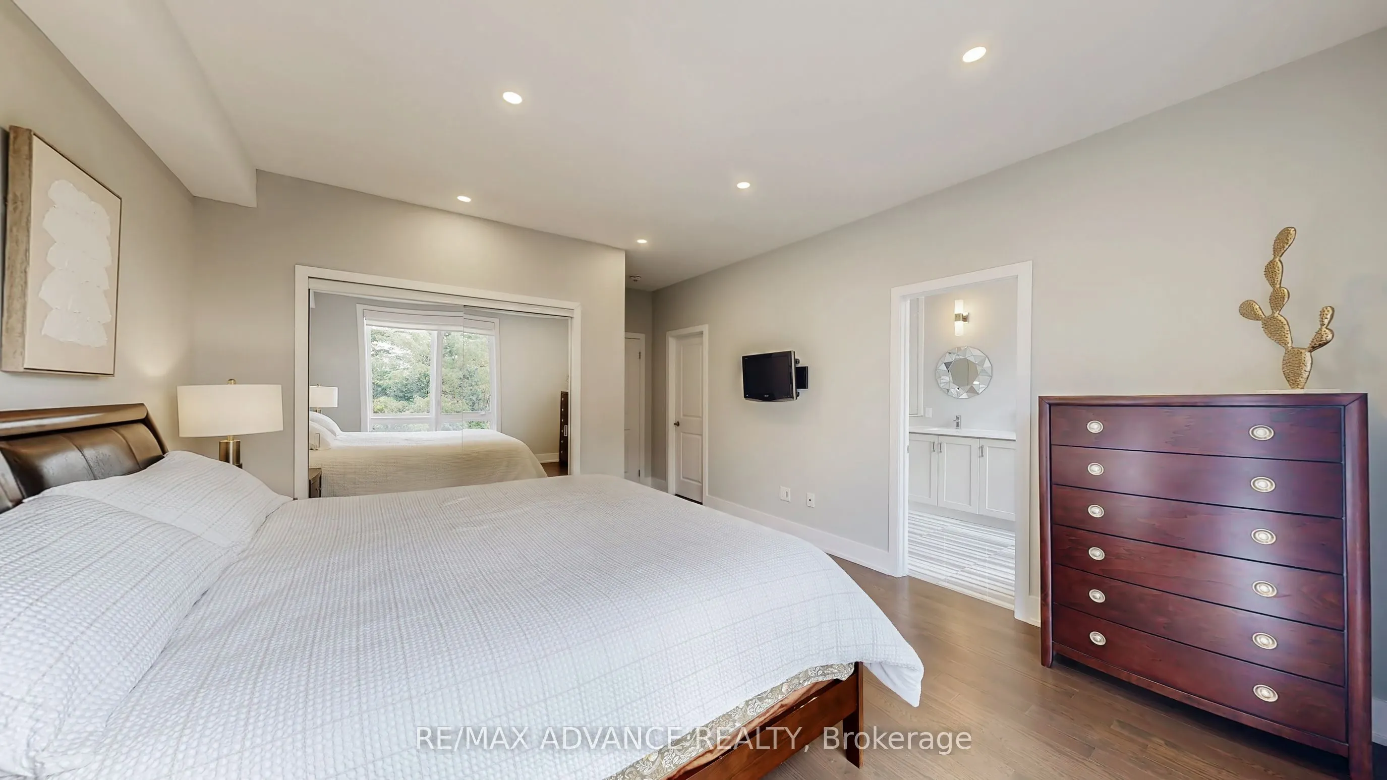 32 Crestridge Drive