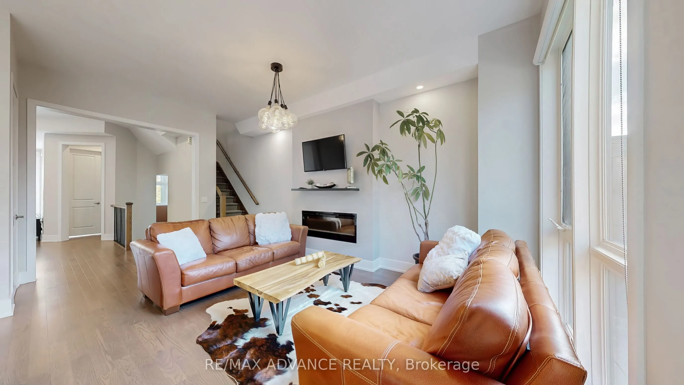 32 Crestridge Drive