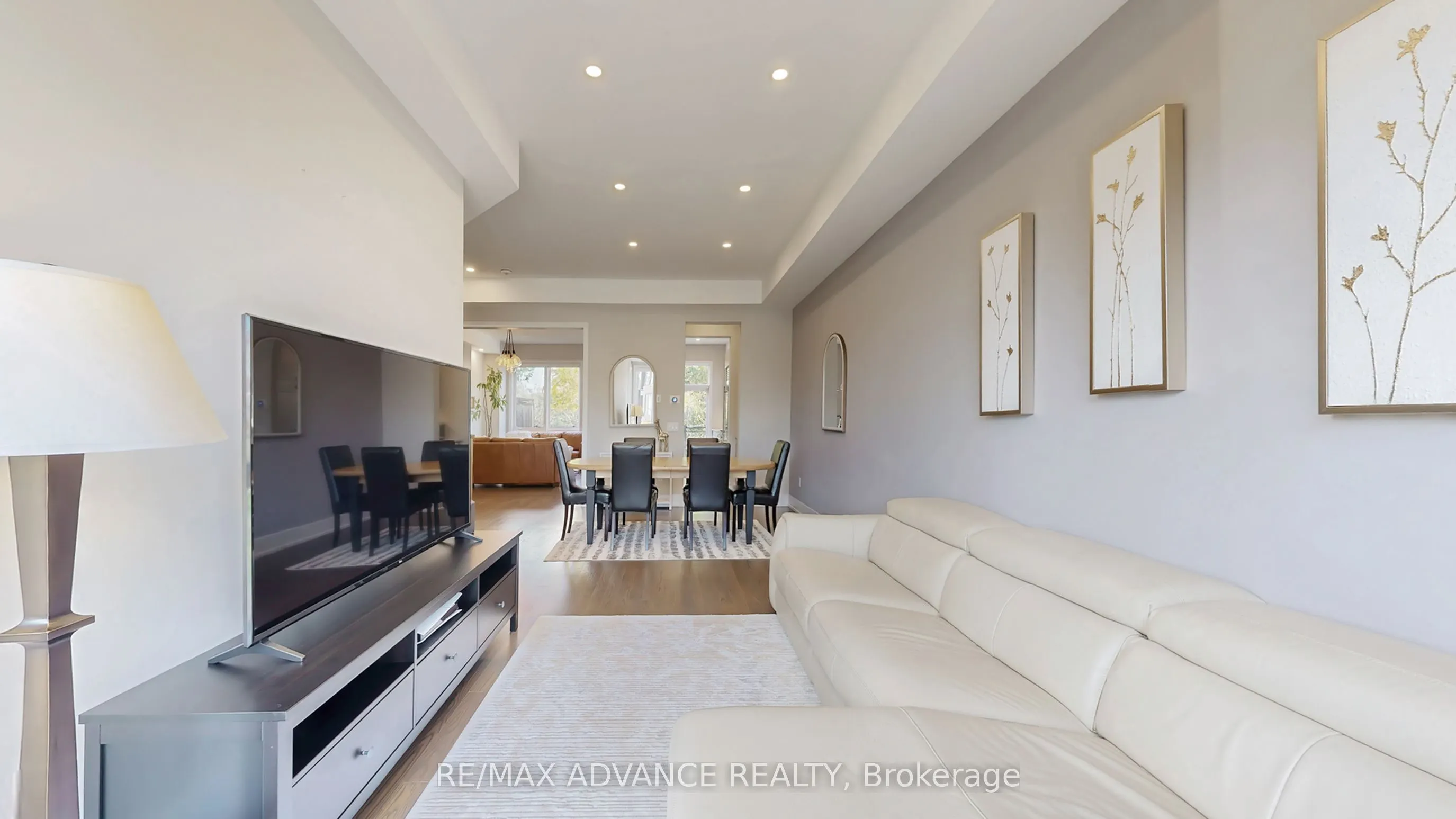 32 Crestridge Drive