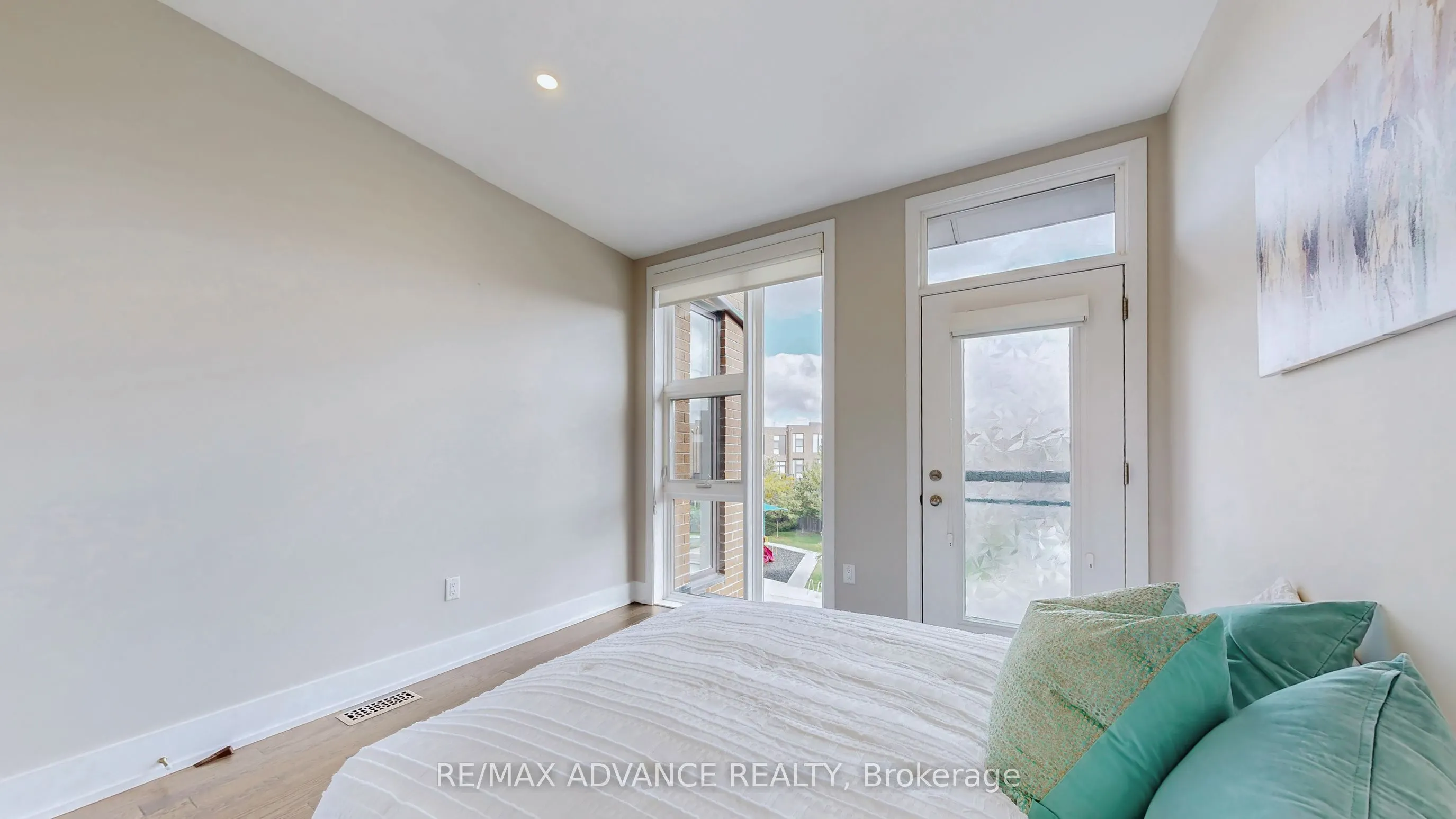 32 Crestridge Drive
