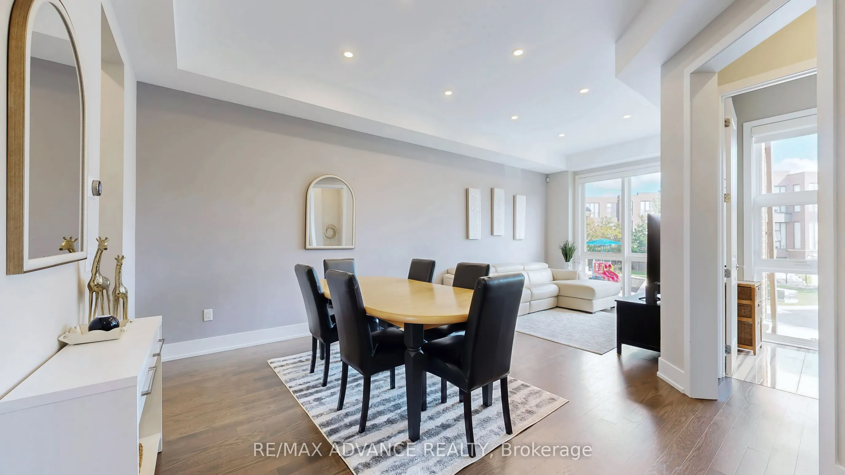 32 Crestridge Drive