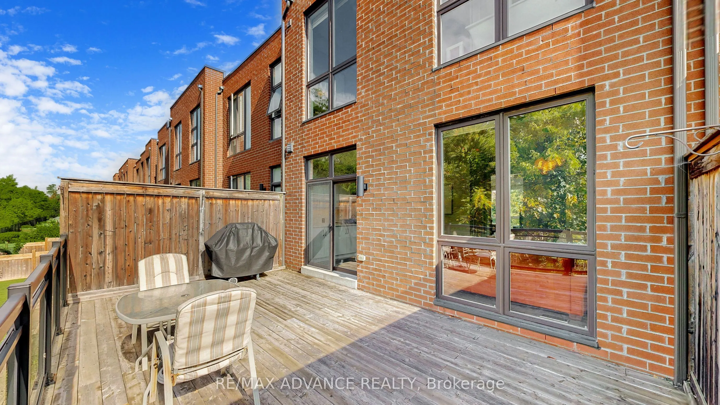 32 Crestridge Drive