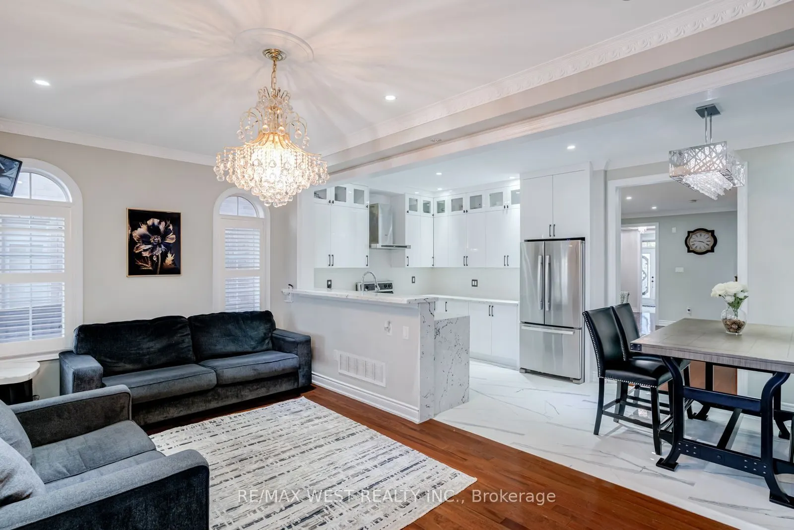238 Wardlaw Place