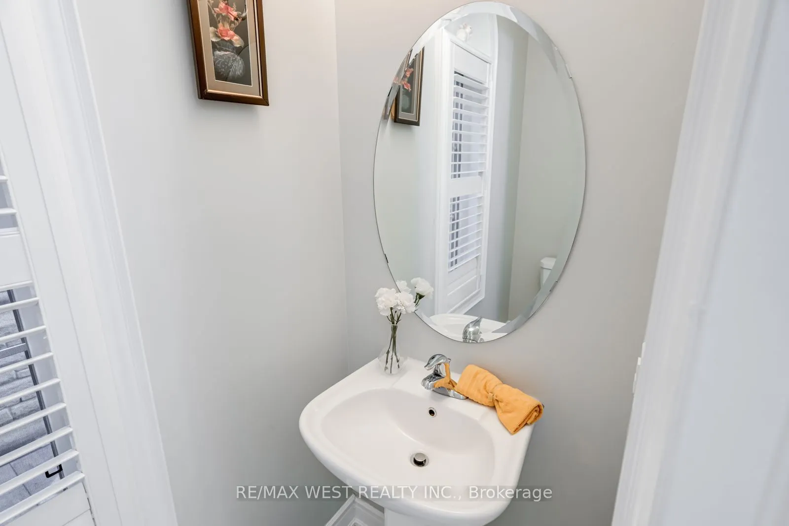 238 Wardlaw Place