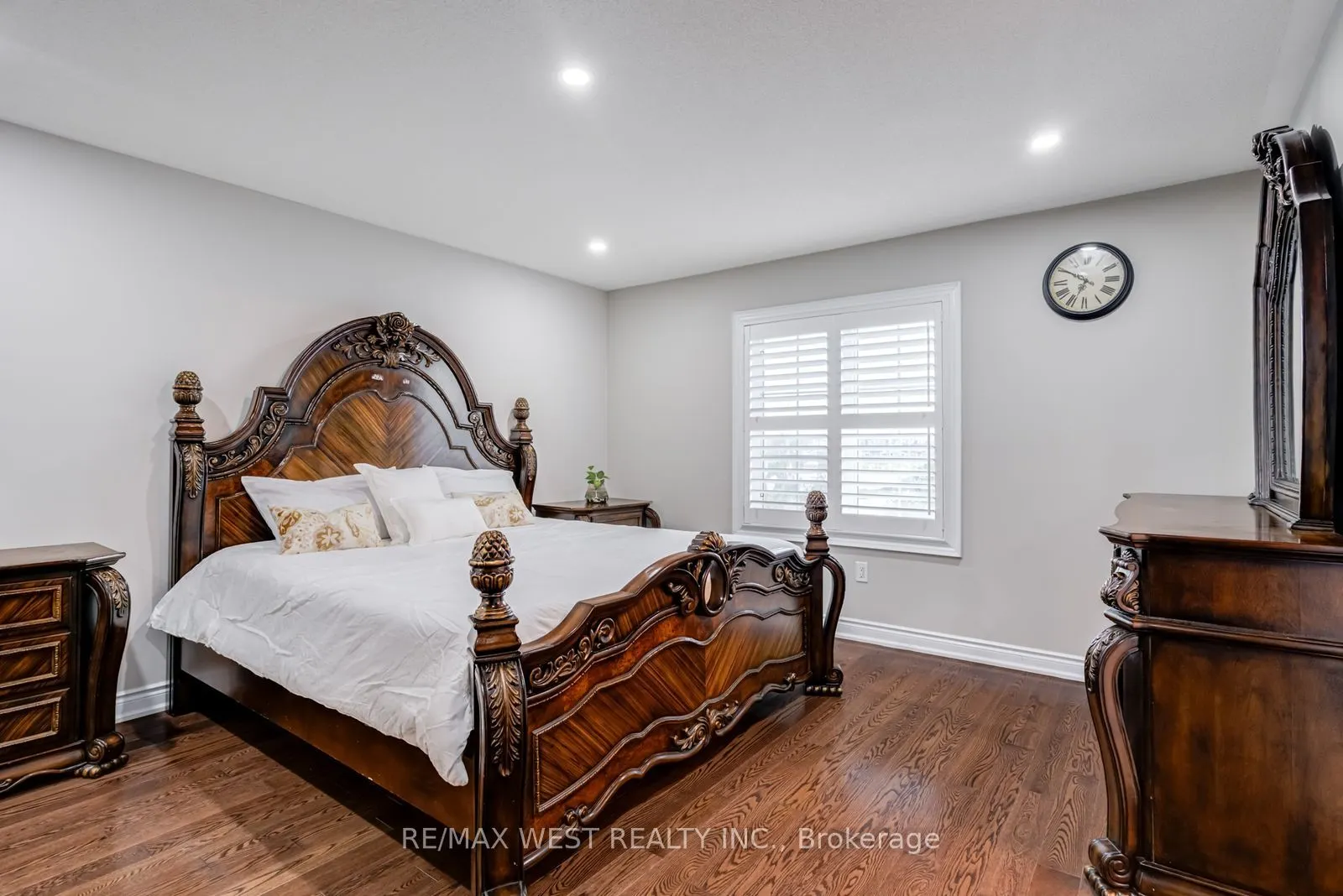 238 Wardlaw Place