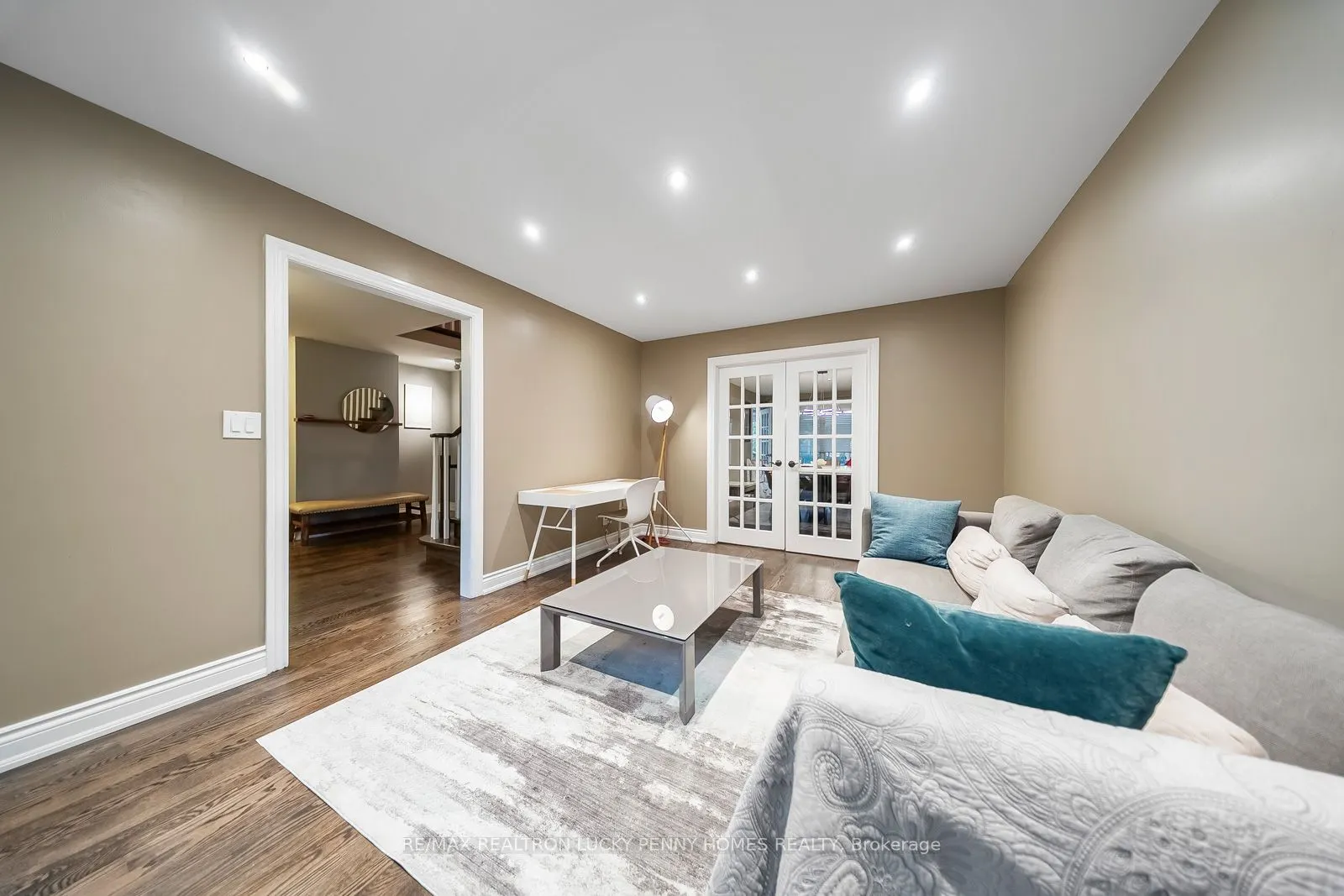 57 Longwater Chase