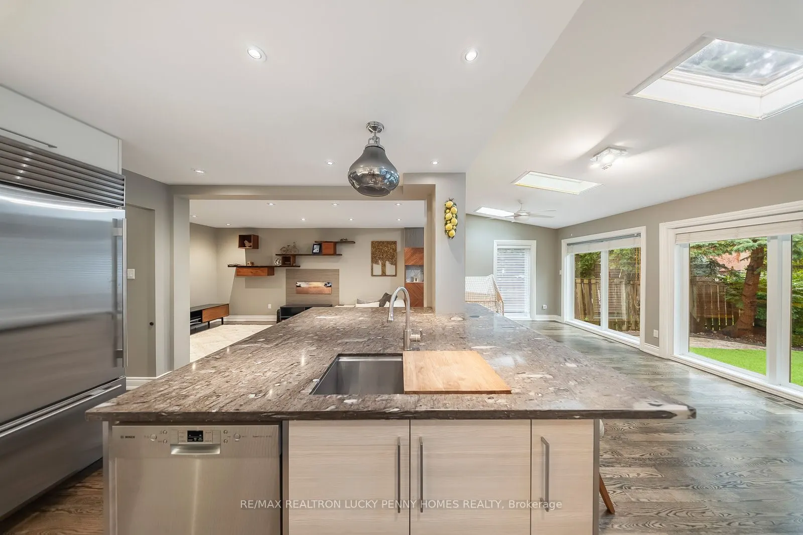 57 Longwater Chase