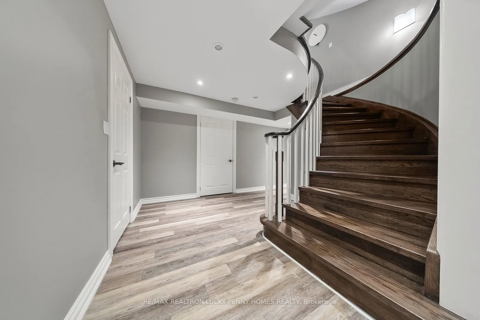 57 Longwater Chase