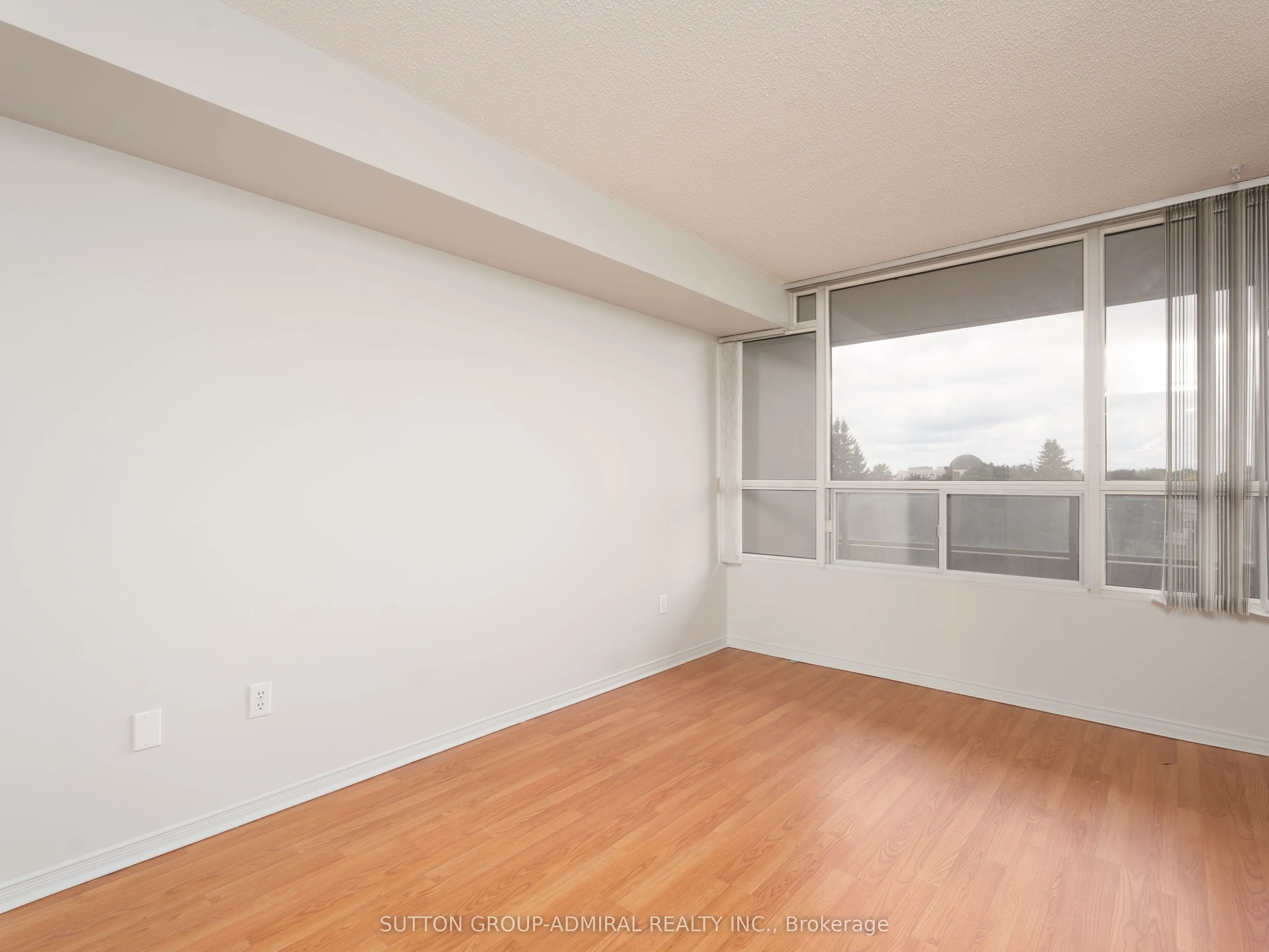 11 Townsgate Drive, #412