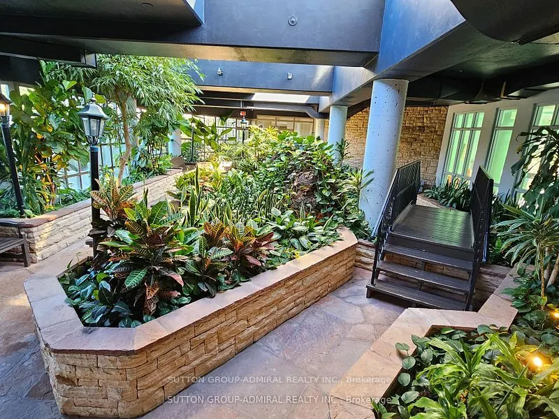 11 Townsgate Drive, #412