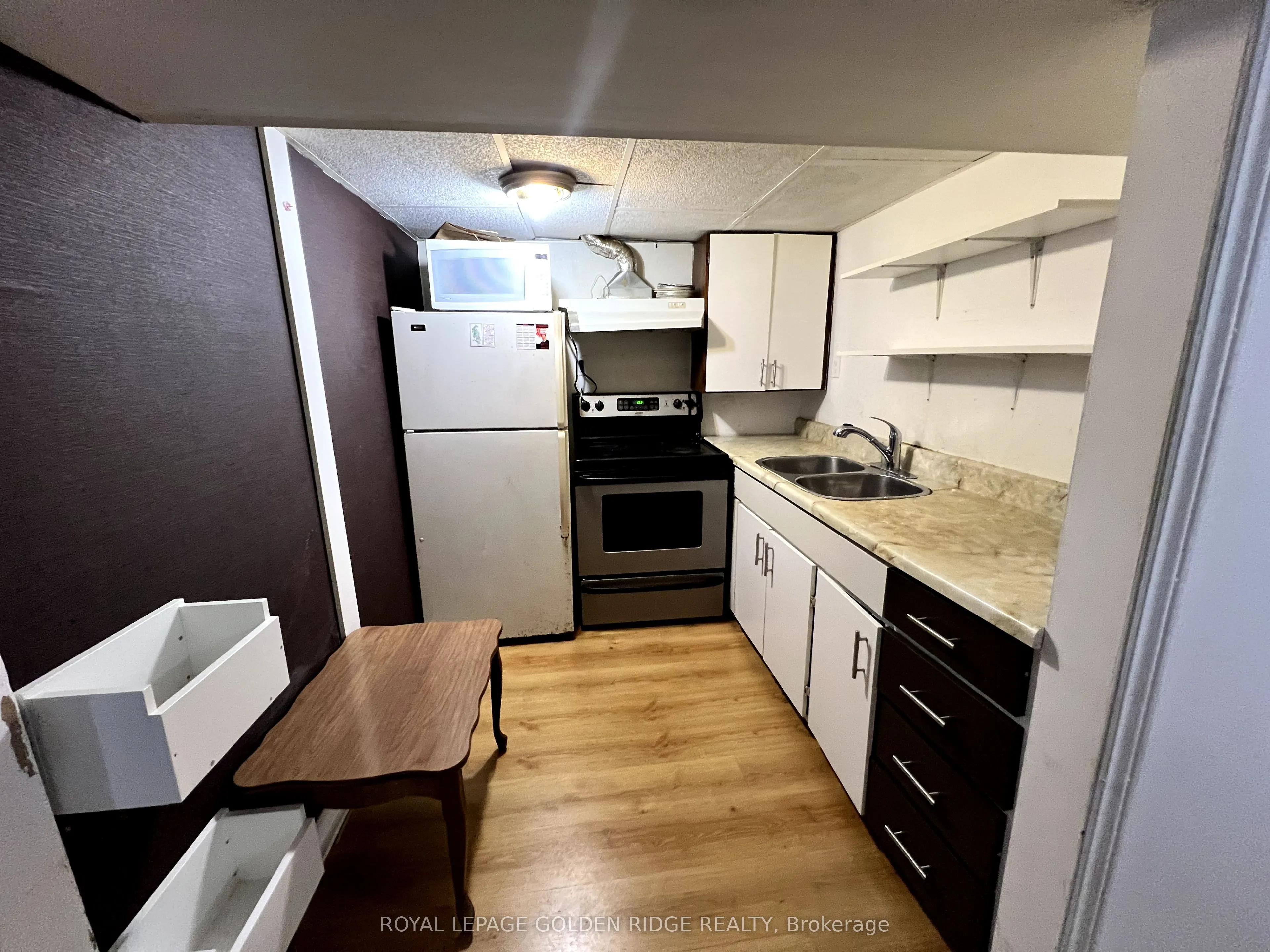 230 axminster Drive