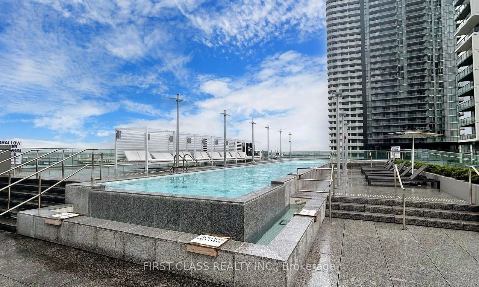 1000 Portage Parkway, #901