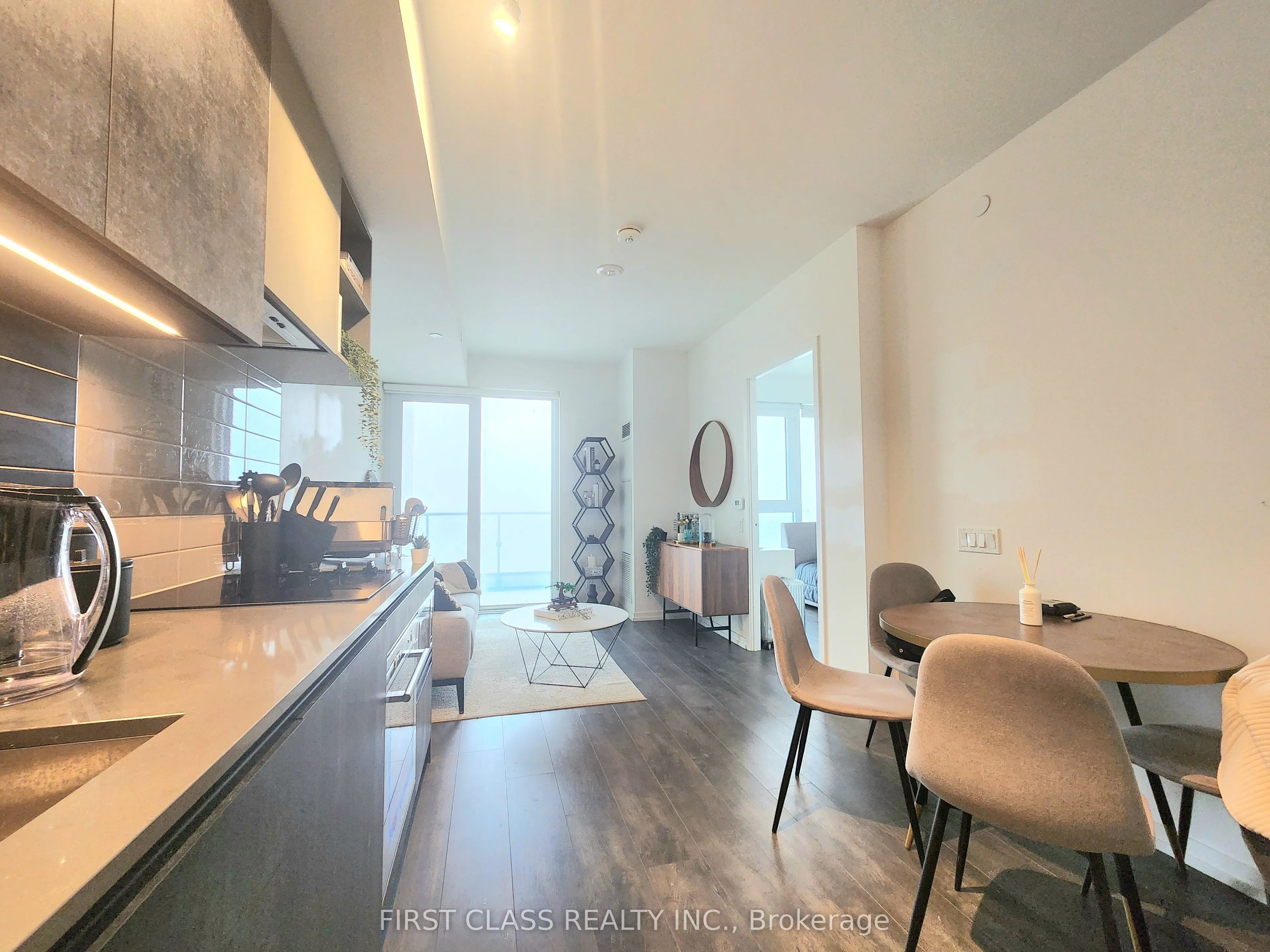 1000 Portage Parkway, #901