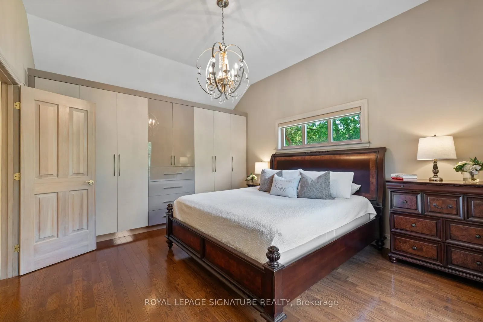 30 Kingswood Drive
